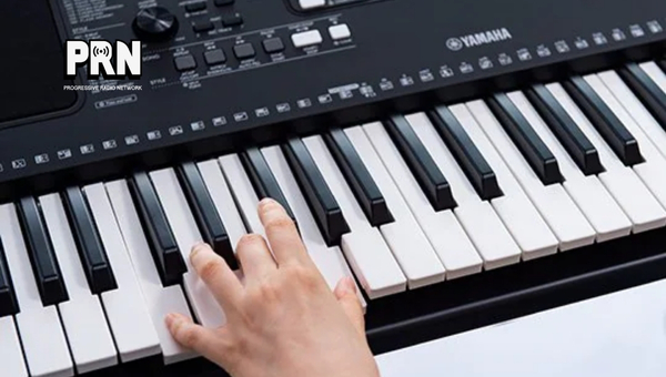 Features of Yamaha PSR-E373