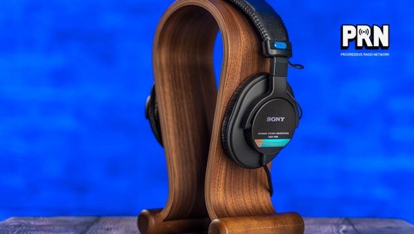 Sony MDR-7506: Connective Options