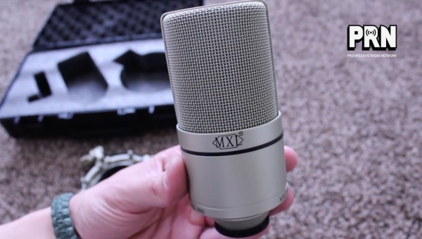 Unboxing The MXL 990