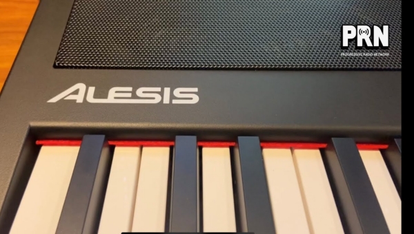 Unboxing the Alesis Recital Pro