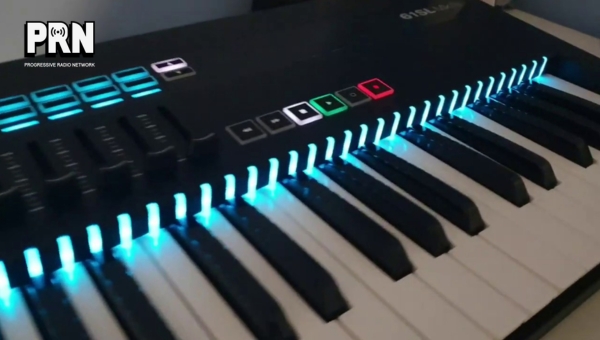 Unboxing the Novation SL Mk3