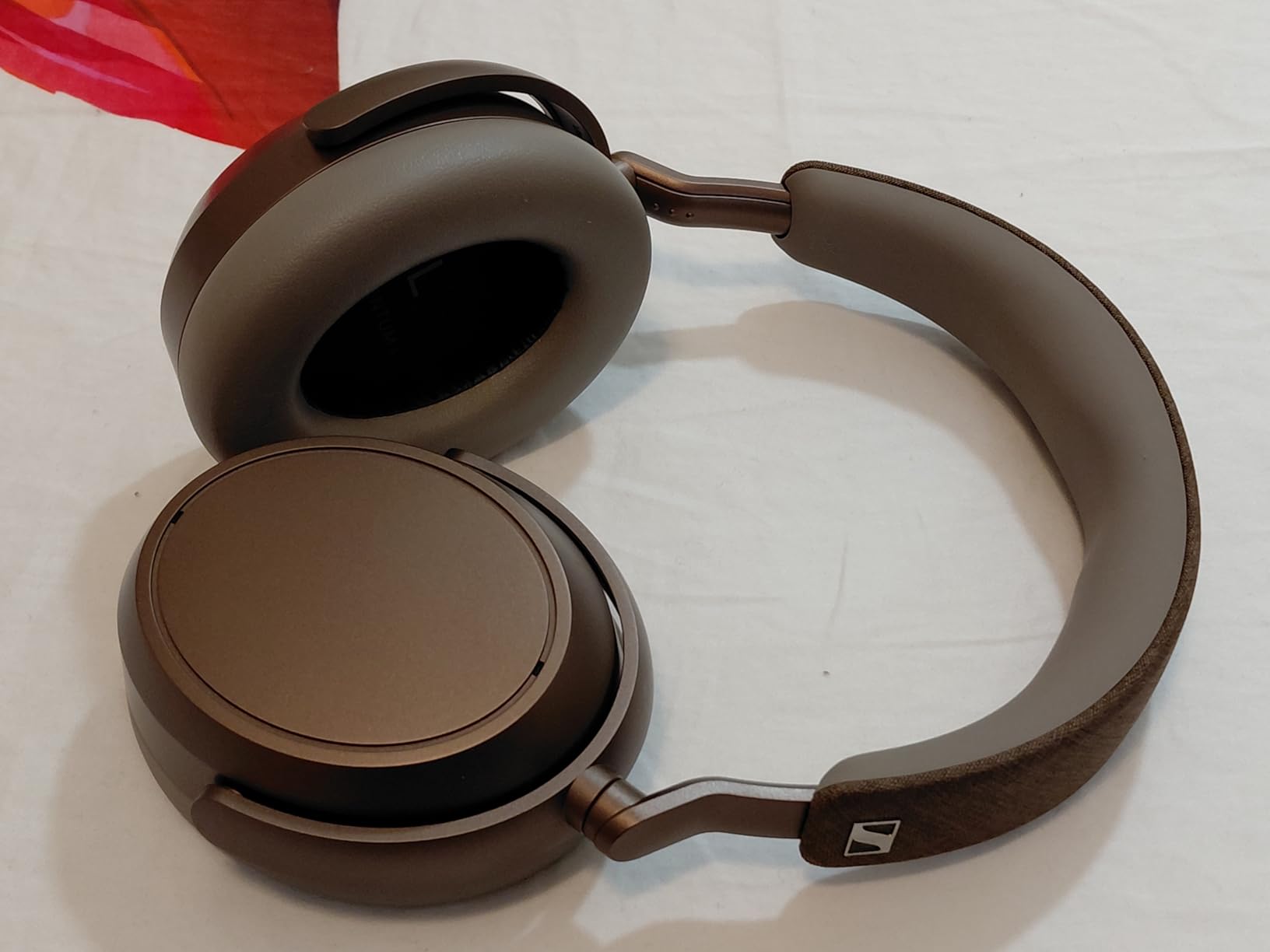 Sennheiser Momentum 4 Wireless Noise Cancelling Headphones - Bluetooth Headset for Crystal-Clear Calls with Adaptive Noise Cancellation, Over-Ear Headphones, 60h Battery Life, Folding Design, Black - Customer Photo 1