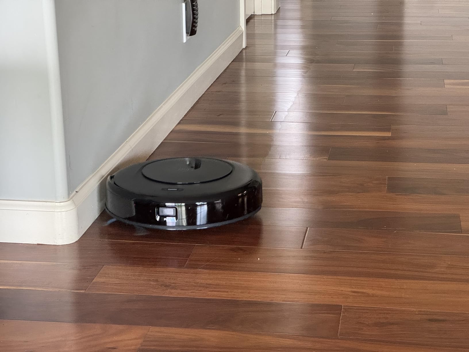 eufy Omni C20 Robot Vacuum and Mop Combo, All-in-One Station, Auto Mop Washing and Auto Drying for Hands-Free Cleaning, 7000 Pa Powerful Suction, Self Emptying - Customer Photo 2