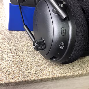 Razer BlackShark V3 Pro Wireless ANC Gaming Headset for PC: Full Band Mic - 50mm Drivers - 2.4 GHz, Bluetooth, USB, 3.5mm - Works with Mac, PS5, Nintendo Switch, Smartphone - 70 Hr Battery - Black Customer Review Razer BlackShark V3 Pro Wireless ANC Gaming Headset for PC: Full Band Mic - 50mm Drivers - 2.4 GHz, Bluetooth, USB, 3.5mm - Works with Mac, PS5, Nintendo Switch, Smartphone - 70 Hr Battery - Black - Customer Photo 2