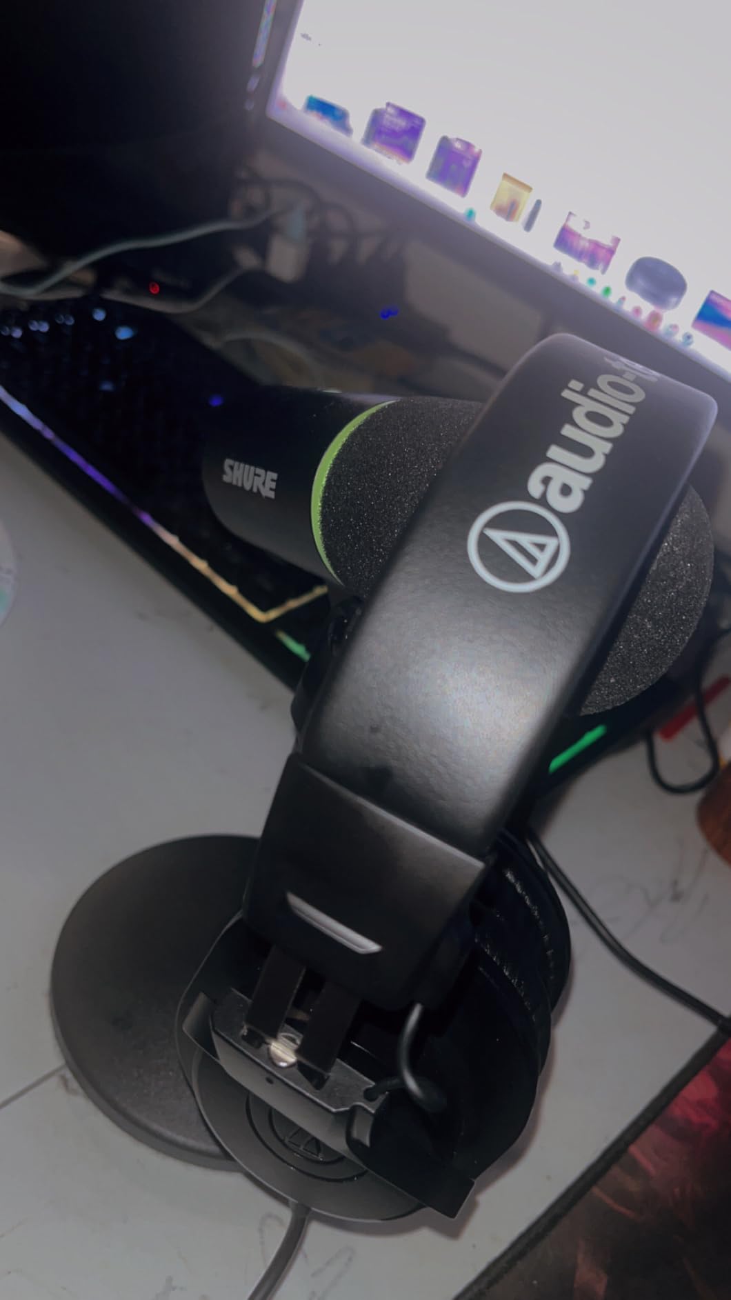 Audio-Technica ATH-M20x Professional Studio Monitor Headphones, Black - Customer Photo 1