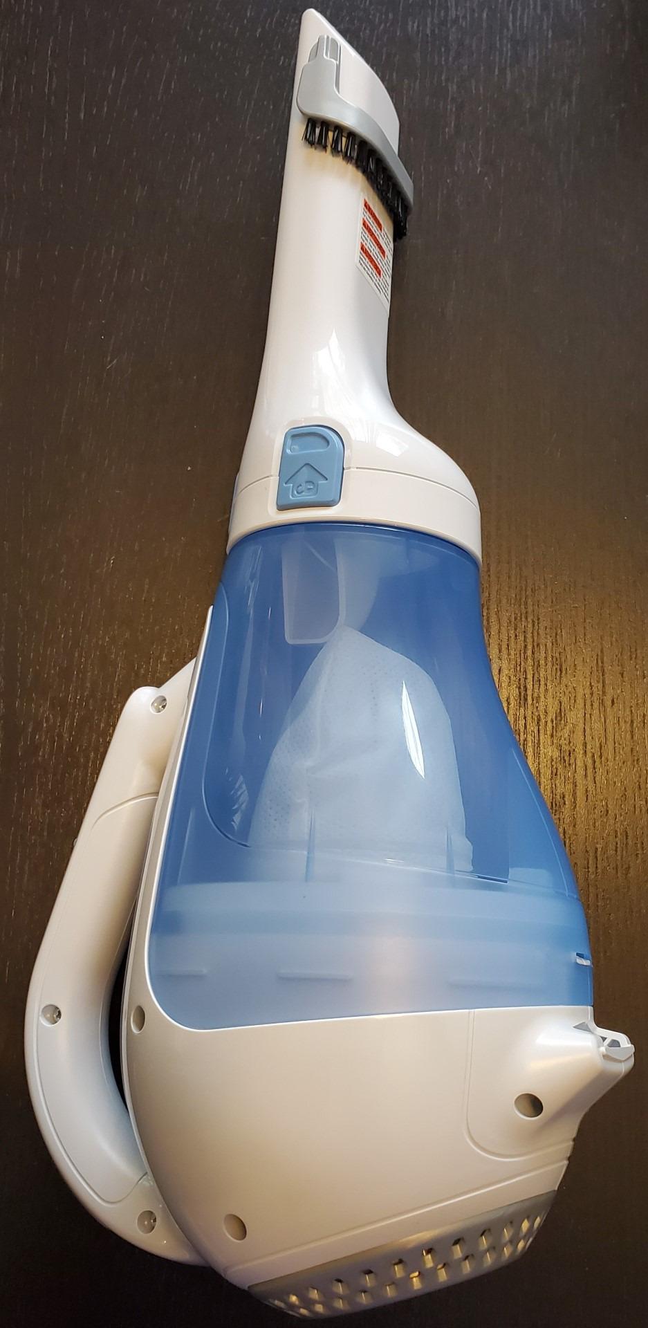 BLACK+DECKER dustbuster Handheld Vacuum, Cordless Car Vacuum Portable 12V, with Rotating and Extendable Nozzle (HHVI320JR02) - Customer Photo 2
