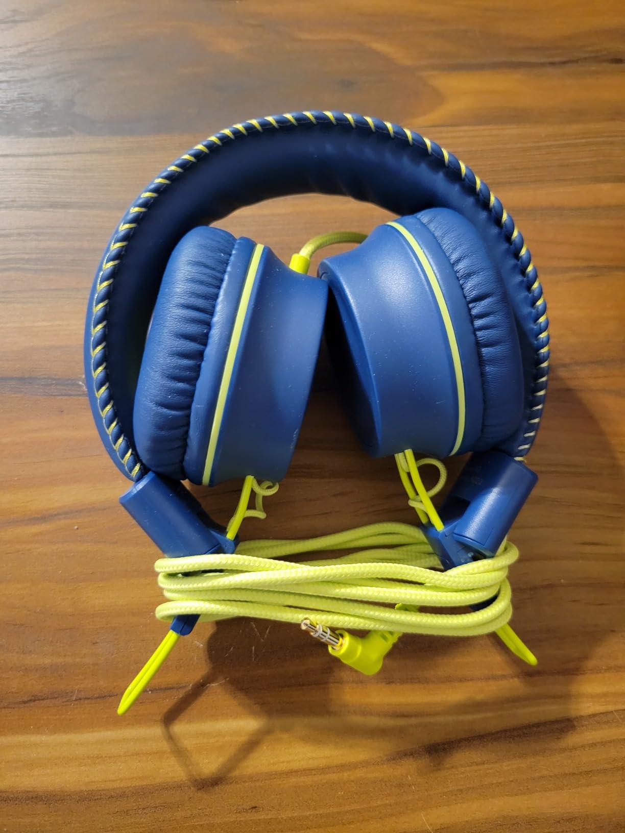 M2 Kids Headphones Wired Headphone for Kids,Foldable Adjustable Stereo Tangle-Free,3.5MM Jack Wire Cord On-Ear Headphone for Children/Teens/Girls/School/Kindle/Airplane/Plane/ (Blue) - Customer Photo 1