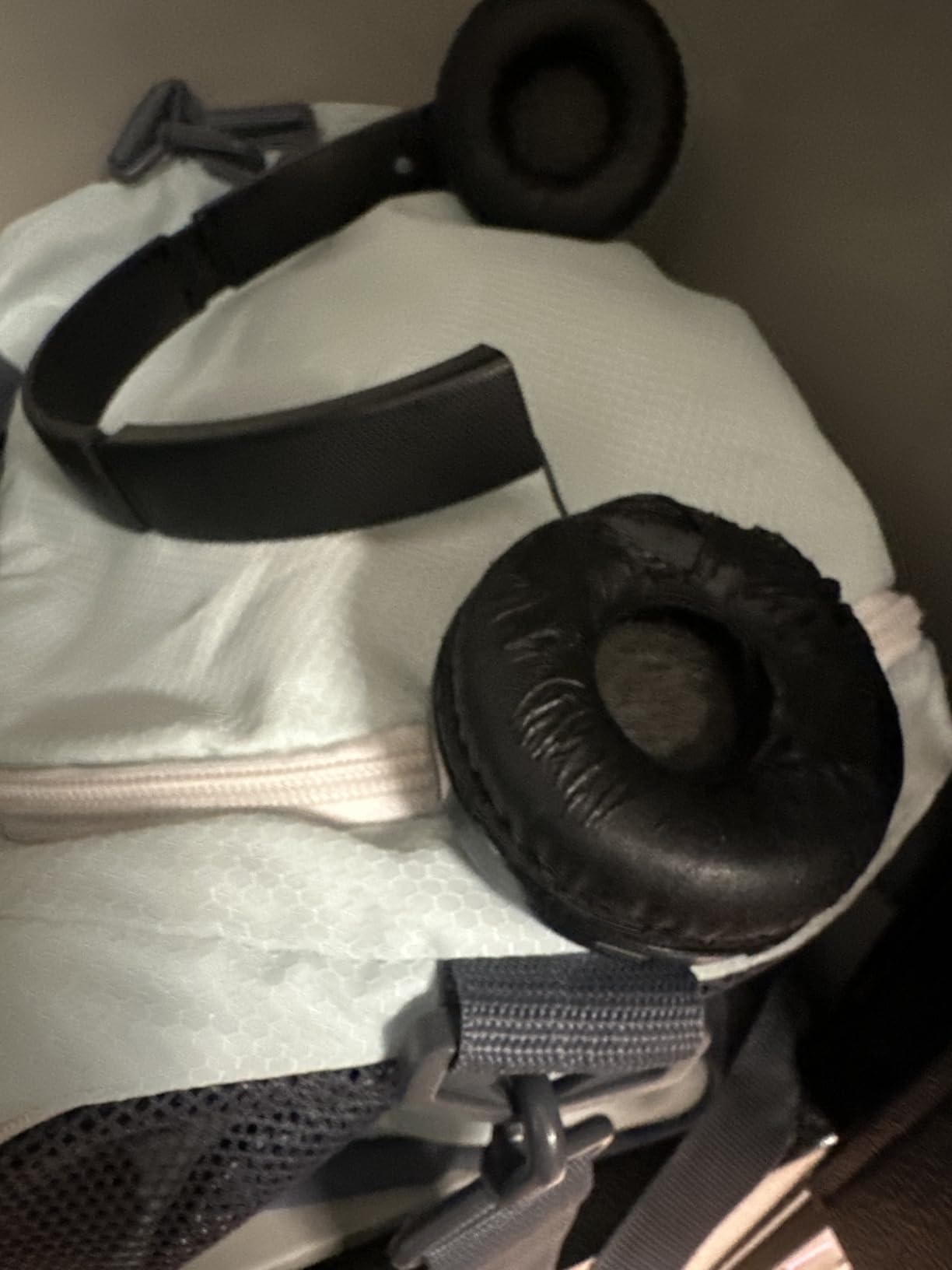 Sony Wireless Headphones WH-CH510: Wireless Bluetooth On-Ear Headset with Mic for Phone-Call, Black - Customer Photo 1