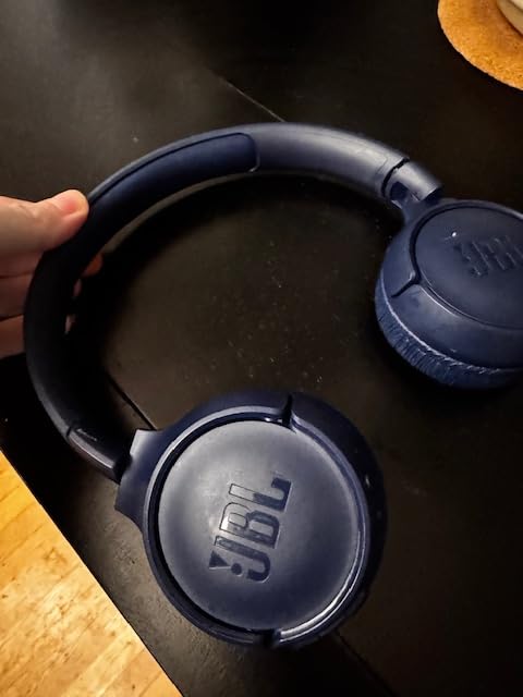 JBL Tune 510BT - Bluetooth headphones with up to 40 hours battery, microphone for call, foldable and comfortable, Android and iOs compatible (Rose) - Customer Photo 1