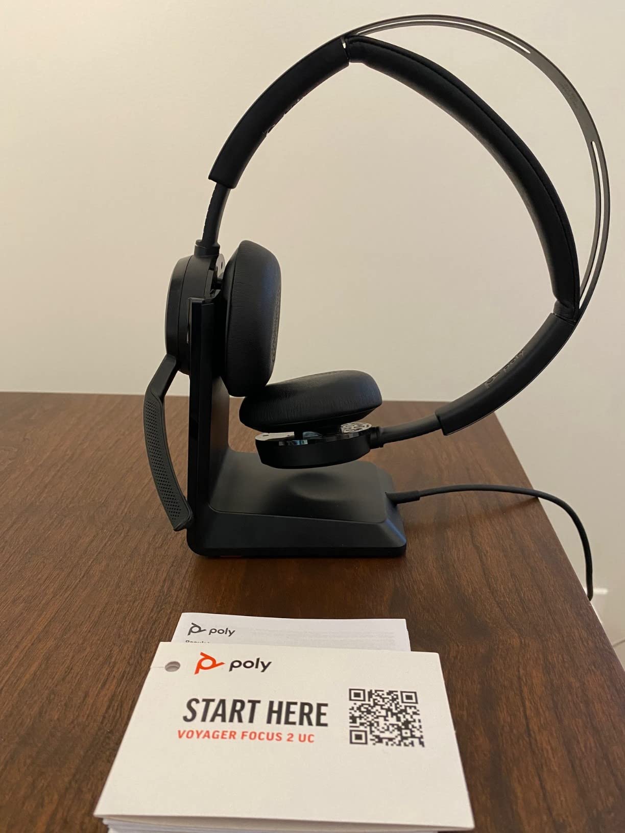 Poly Voyager Focus 2 UC Bluetooth Headset with Stand, Black, Unisex - Customer Photo 2