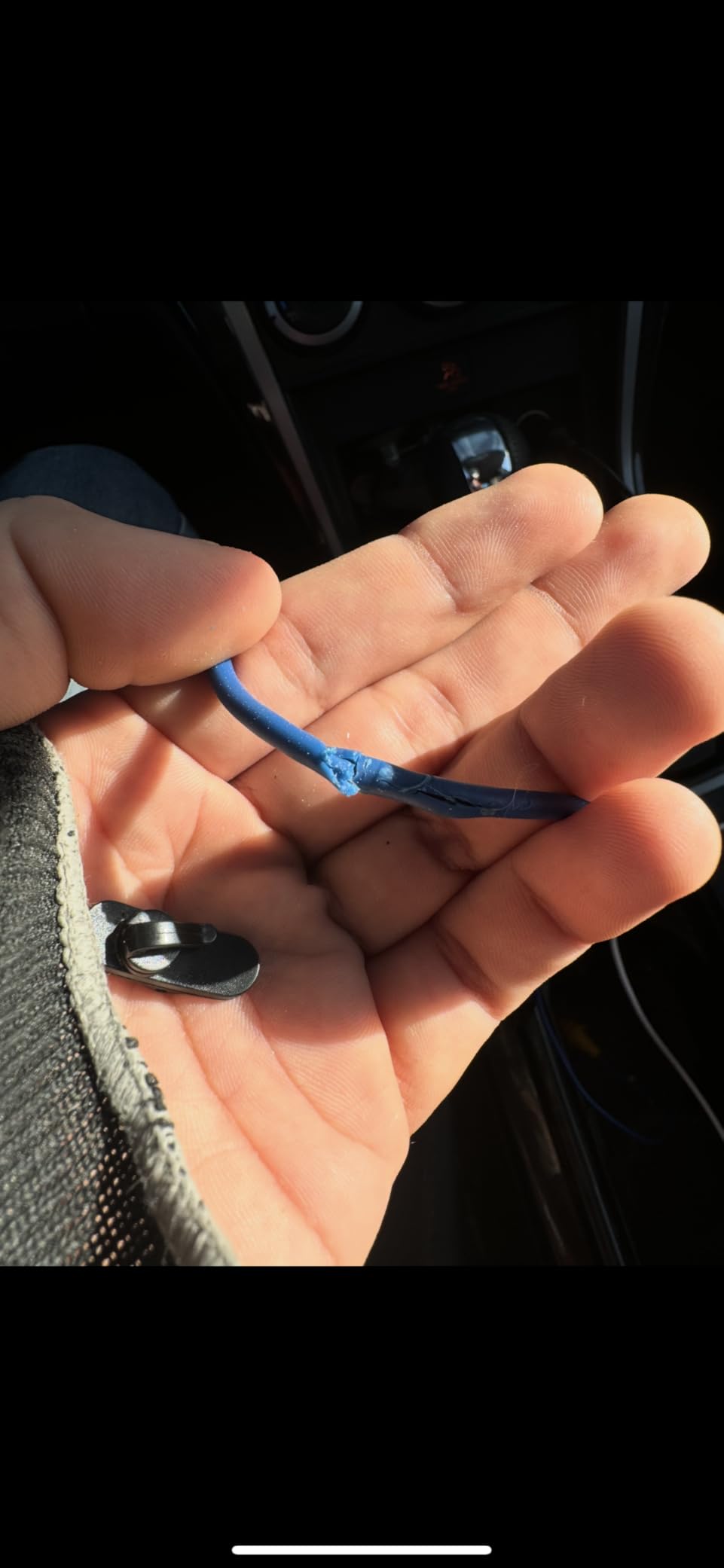 MIPEACE Bluetooth Work Earplugs Headphone,Wireless in-Ear Noise Isolating Earbuds,29dB Noise Reduction Headphone with Control,19+ Hours Battery for Lawn Mowing Safety Industrial Construction(Black) - Customer Photo 2