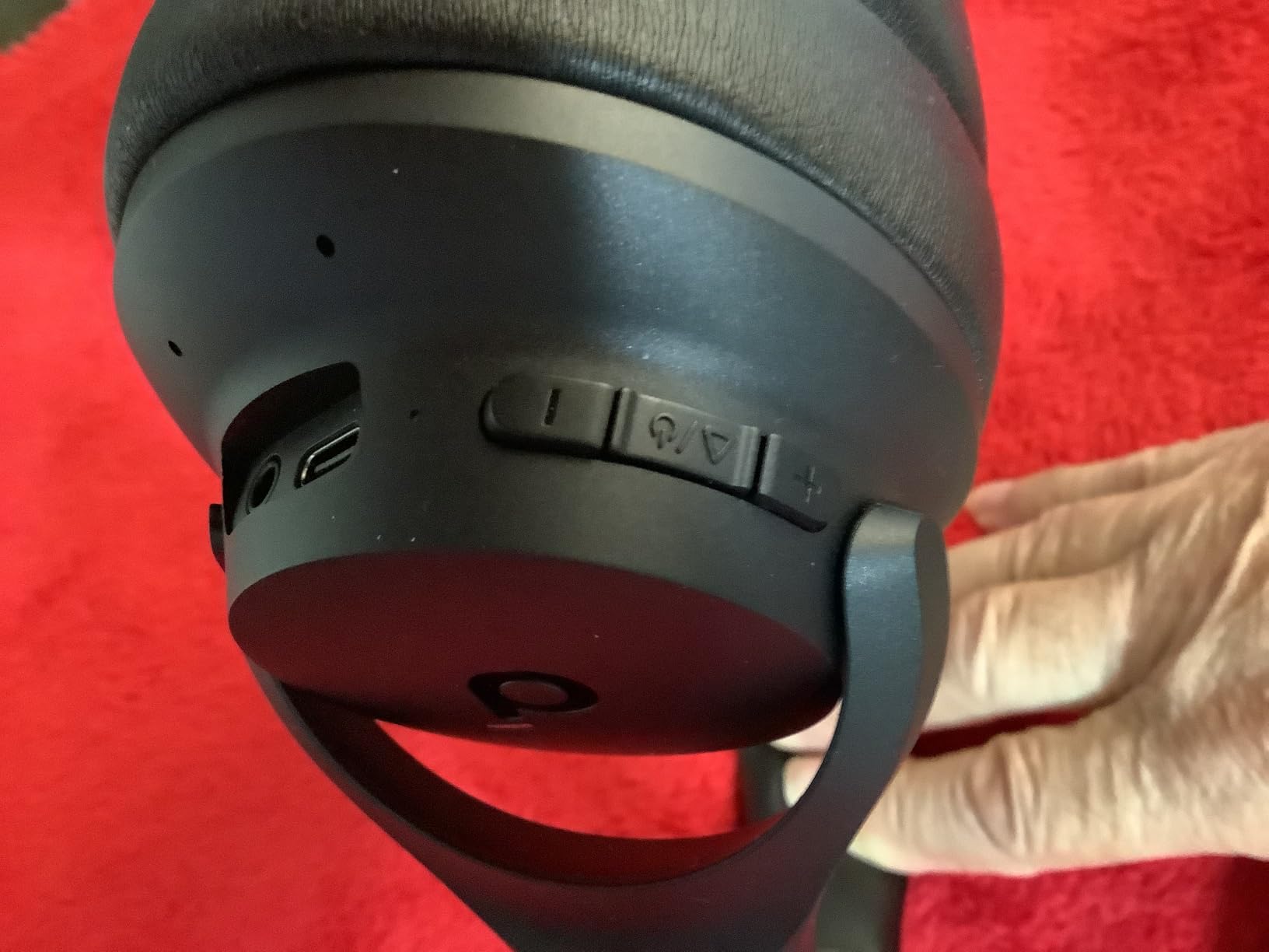 Soundcore by Anker Q20i Hybrid Active Noise Cancelling Headphones, Wireless Over-Ear Bluetooth, 40H Long ANC Playtime, Hi-Res Audio, Big Bass, Customize via an App, Transparency Mode - Customer Photo 1