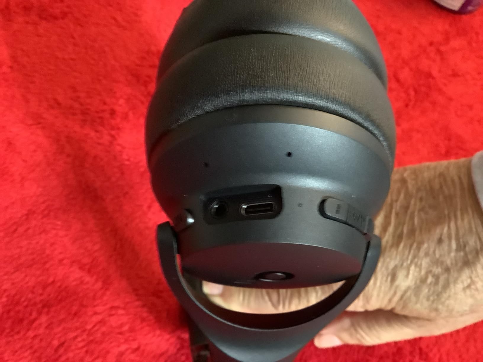 Soundcore by Anker Q20i Hybrid Active Noise Cancelling Headphones, Wireless Over-Ear Bluetooth, 40H Long ANC Playtime, Hi-Res Audio, Big Bass, Customize via an App, Transparency Mode - Customer Photo 2
