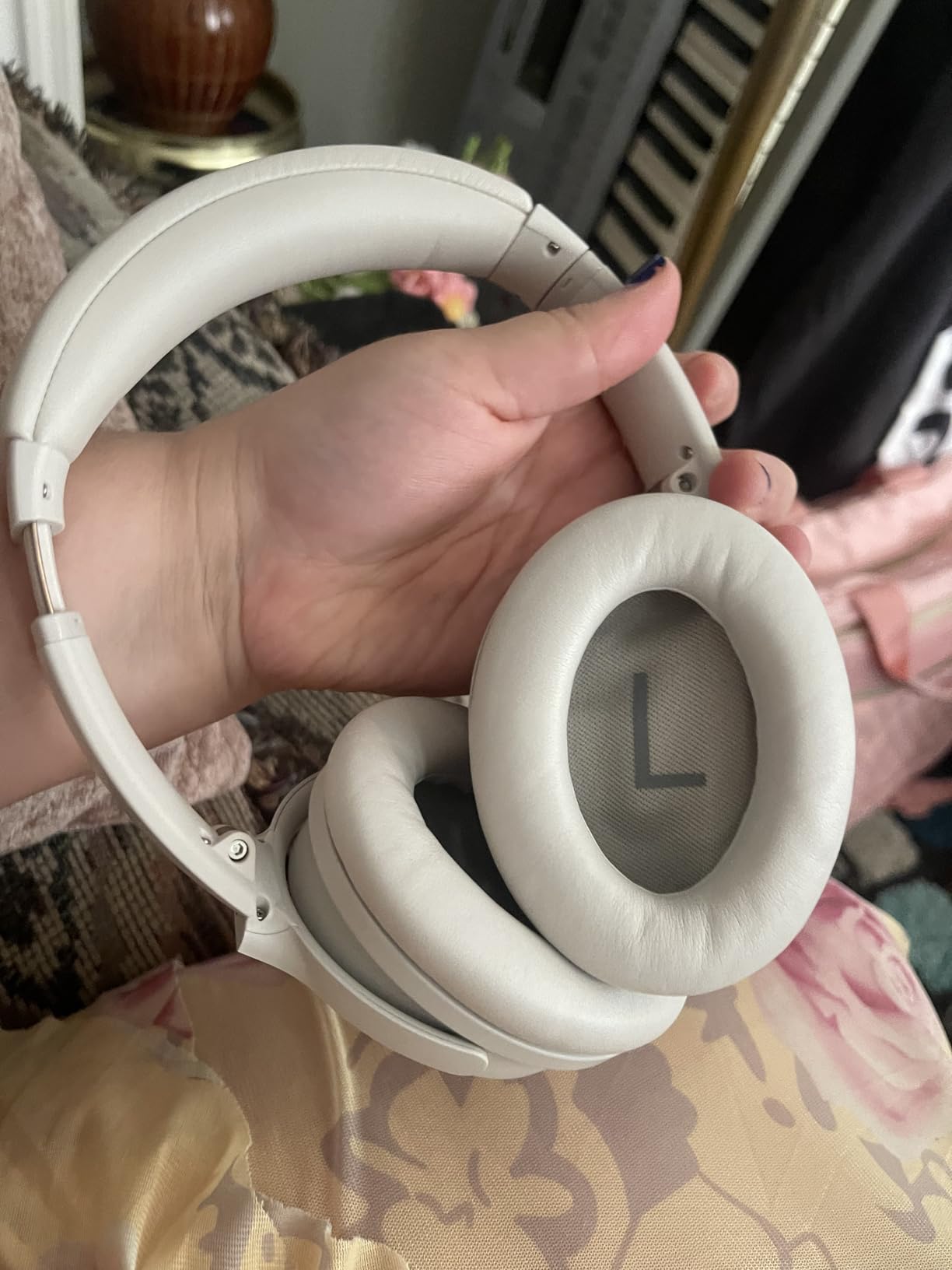 Bose QuietComfort Headphones - Wireless Bluetooth Headphones, Active Over Ear Noise Cancelling and Mic, USB-C Charging, Deep Bass, Up to 24 Hours of Playtime, Black - Customer Photo 2