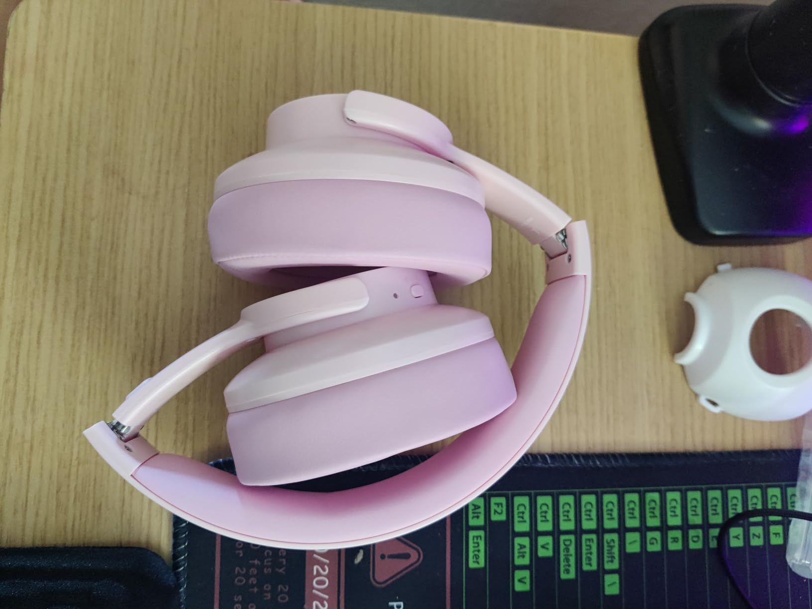 Picun B8 Bluetooth Over Ear Headphones, 120H Playtime with 3 EQ Modes, Low Latency, Hands-Free Calls, Deep Bass for Travel, Home, Office & PC (Cyan) Customer Review Picun B8 Bluetooth Over Ear Headphones, 120H Playtime with 3 EQ Modes, Low Latency, Hands-Free Calls, Deep Bass for Travel, Home, Office & PC (Cyan) - Customer Photo 1