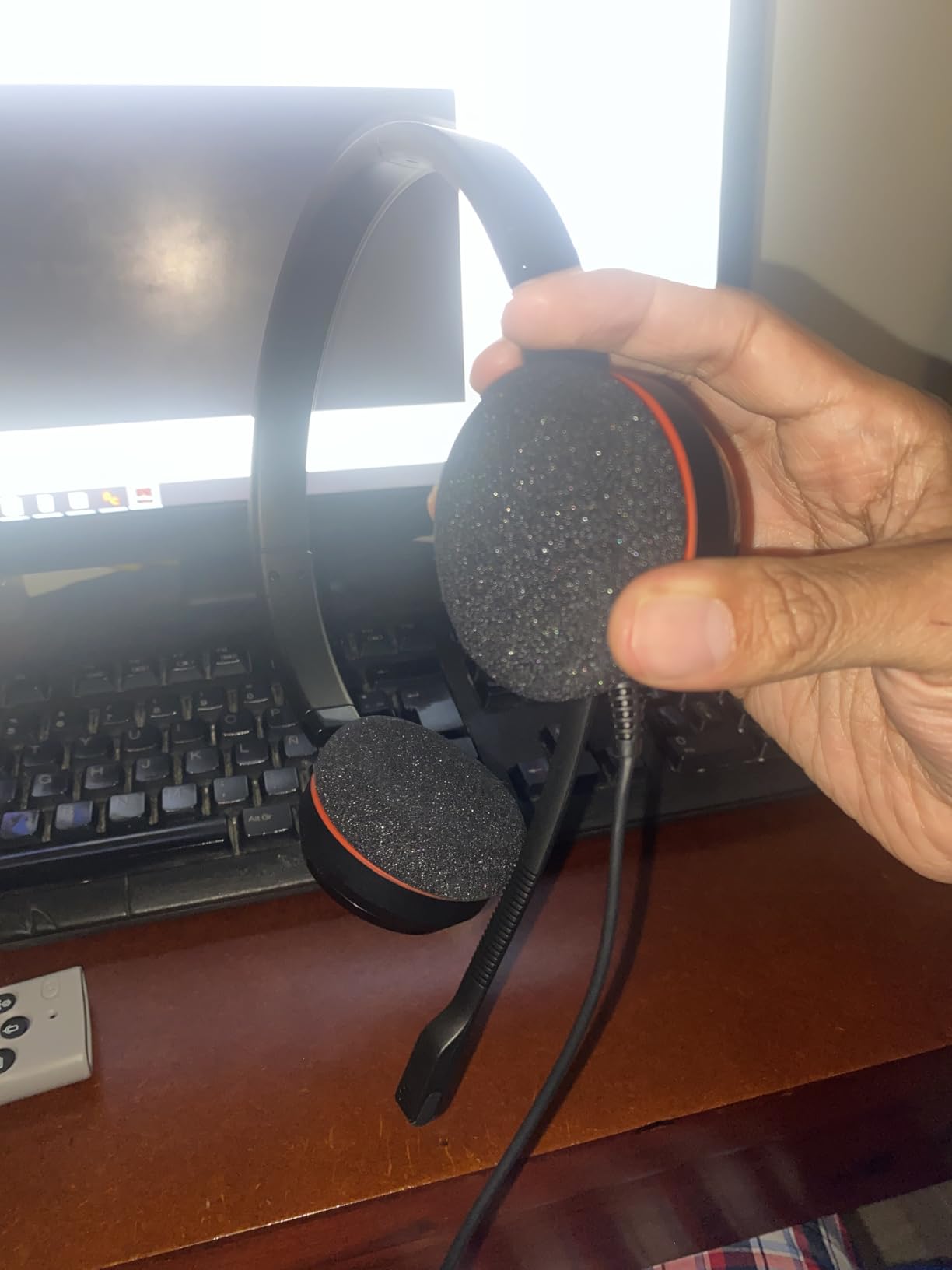 Jabra Evolve 20 Wired Headset (2025 Edition) - Dual-Ear Wired Headset for Office and Work from Home - Call Control - All Platforms - USB-C/A Connectivity - Black - Customer Photo 1