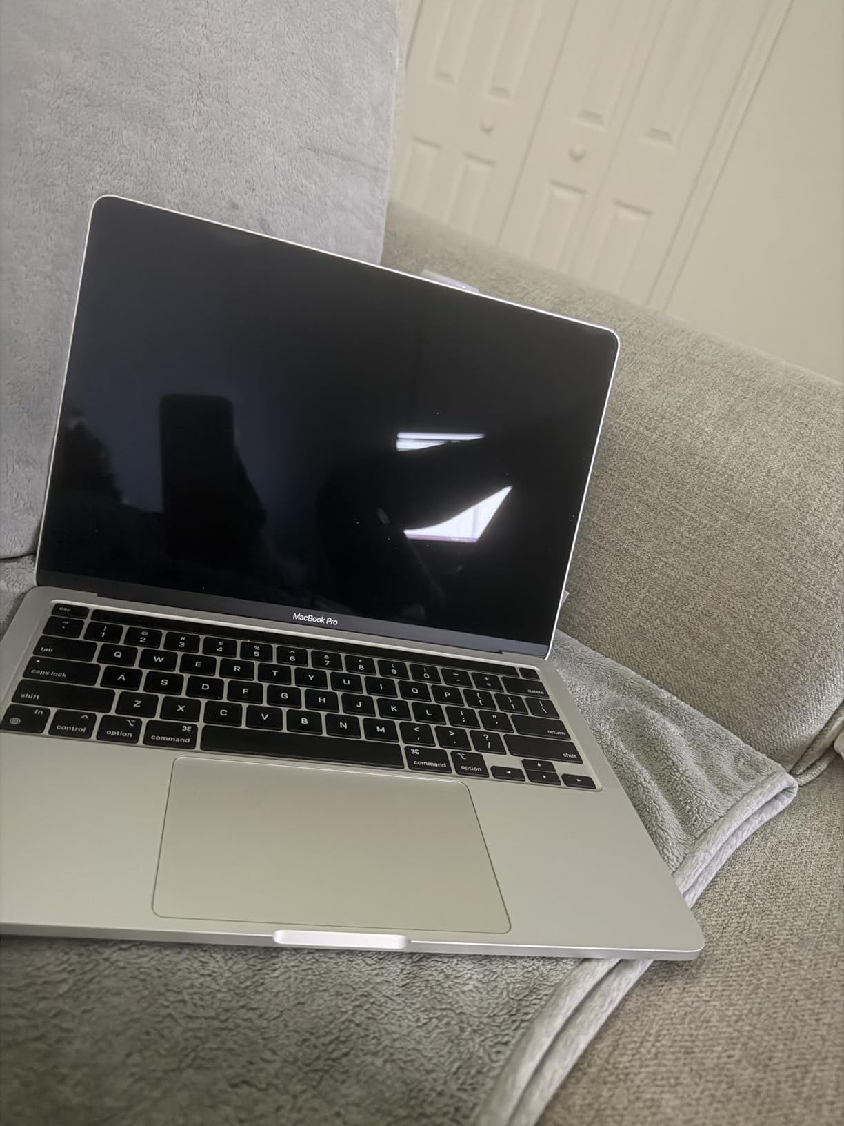 Apple MacBook Pro 2020 with Apple M1 Chip (13-inch, 8GB RAM, 256GB SSD Storage) Space Gray (Renewed) customer photo 1