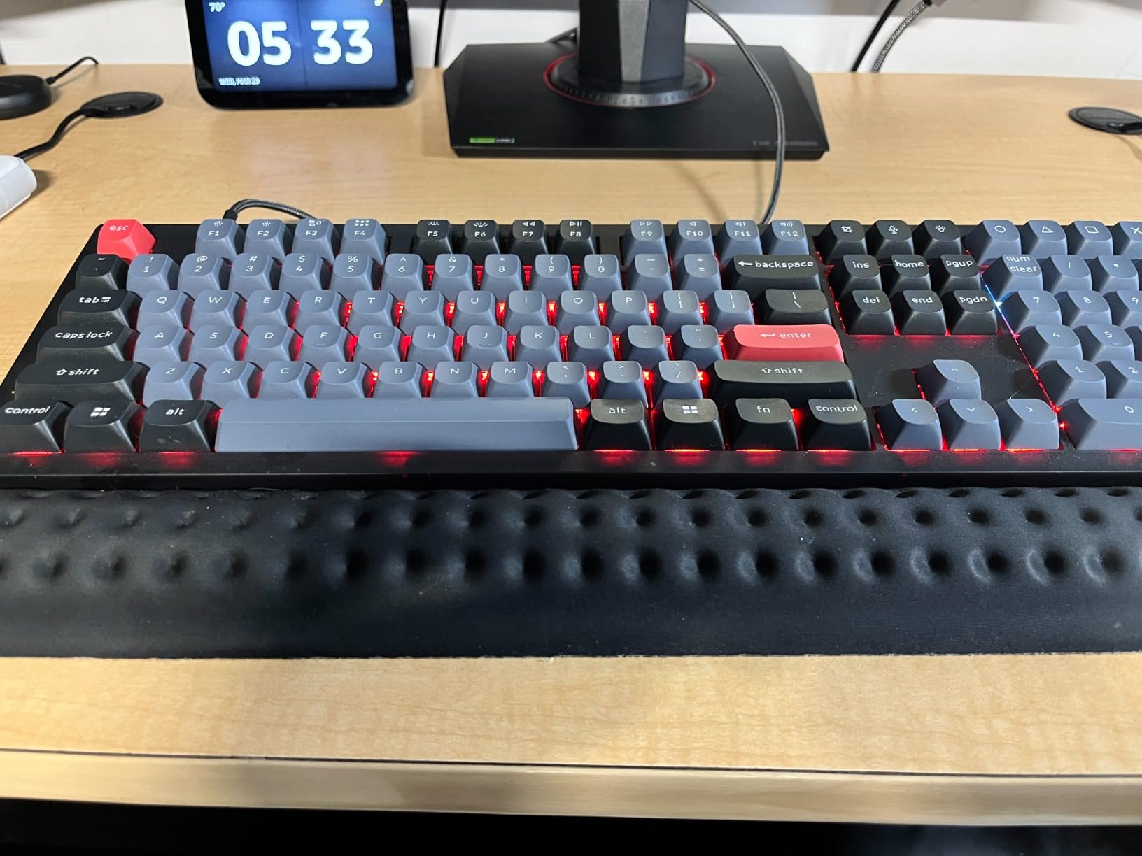 Keychron V6 Wired Custom Mechanical Keyboard, Full-Size QMK/VIA Programmable Macro with Hot-swappable Keychron K Pro Brown Switch Compatible with Mac Windows Linux (Frosted Black-Translucent) customer photo 2