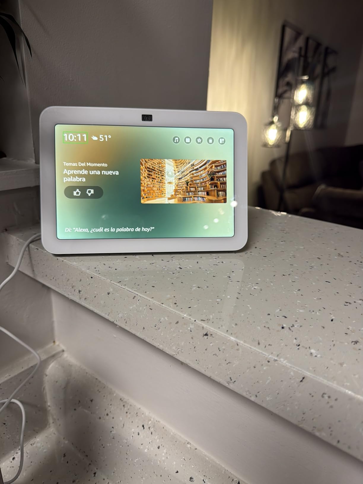 Amazon Echo Show 8, With Spatial Audio, Smart Home Hub, ideal for open living spaces, Designed for Alexa+, Charcoal customer photo 2