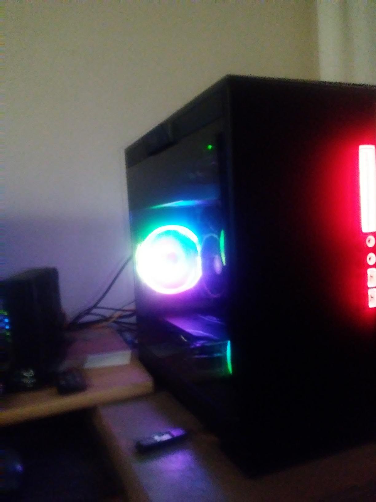 Skytech Gaming Shadow Gaming PC Desktop - Intel Core i7 13700F 2.1 GHz, NVIDIA RTX 4060, 1TB NVME SSD, 16GB DDR4 RAM 3200, 600W Gold PSU, 360mm AIO, 11AC Wi-Fi, Windows 11 Home 64-bit, Black customer photo 1