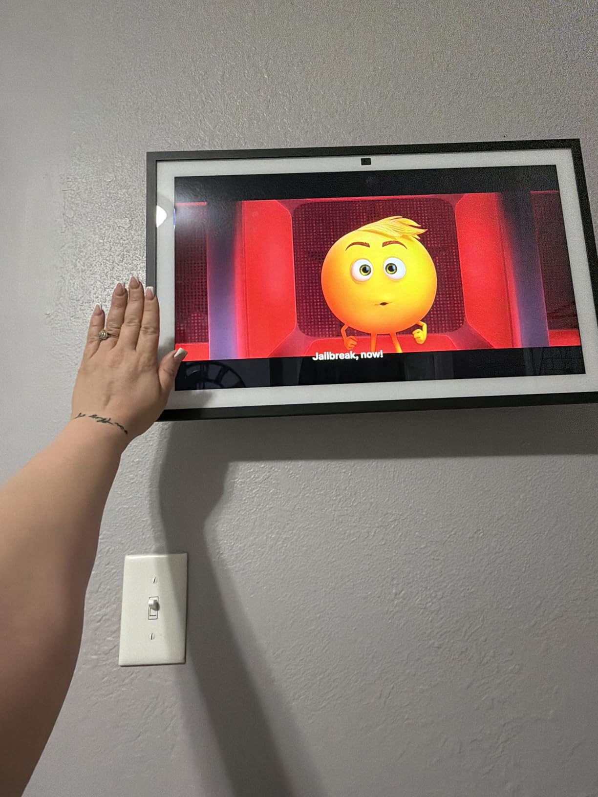 Echo Show 21 (newest model), Full HD 21