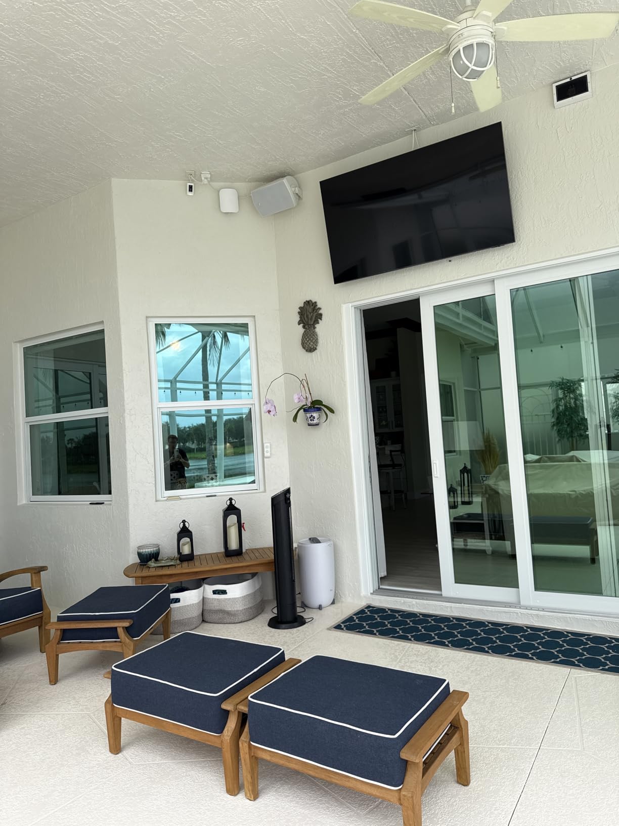 Amazon eero Outdoor 7 dual-band mesh wifi router (newest model), Weatherproof rating of IP66, Coverage up to 15,000 sq. ft. outdoors, 1-pack, Includes 30W PoE+ adapter customer photo 2