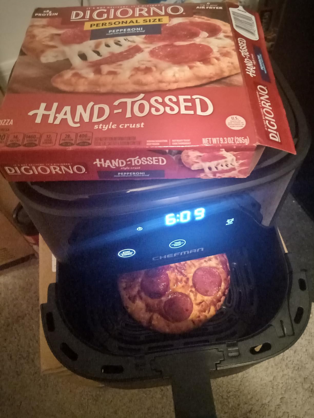 Chefman Air Fryer 6 QT Compact Airfryer for Quick & Easy Meals in Minutes, Features Hi-Fry Technology for Extra Crisp, Touchscreen Controls with 4 Presets, Nonstick & Dishwasher Safe Basket - Black customer photo 2