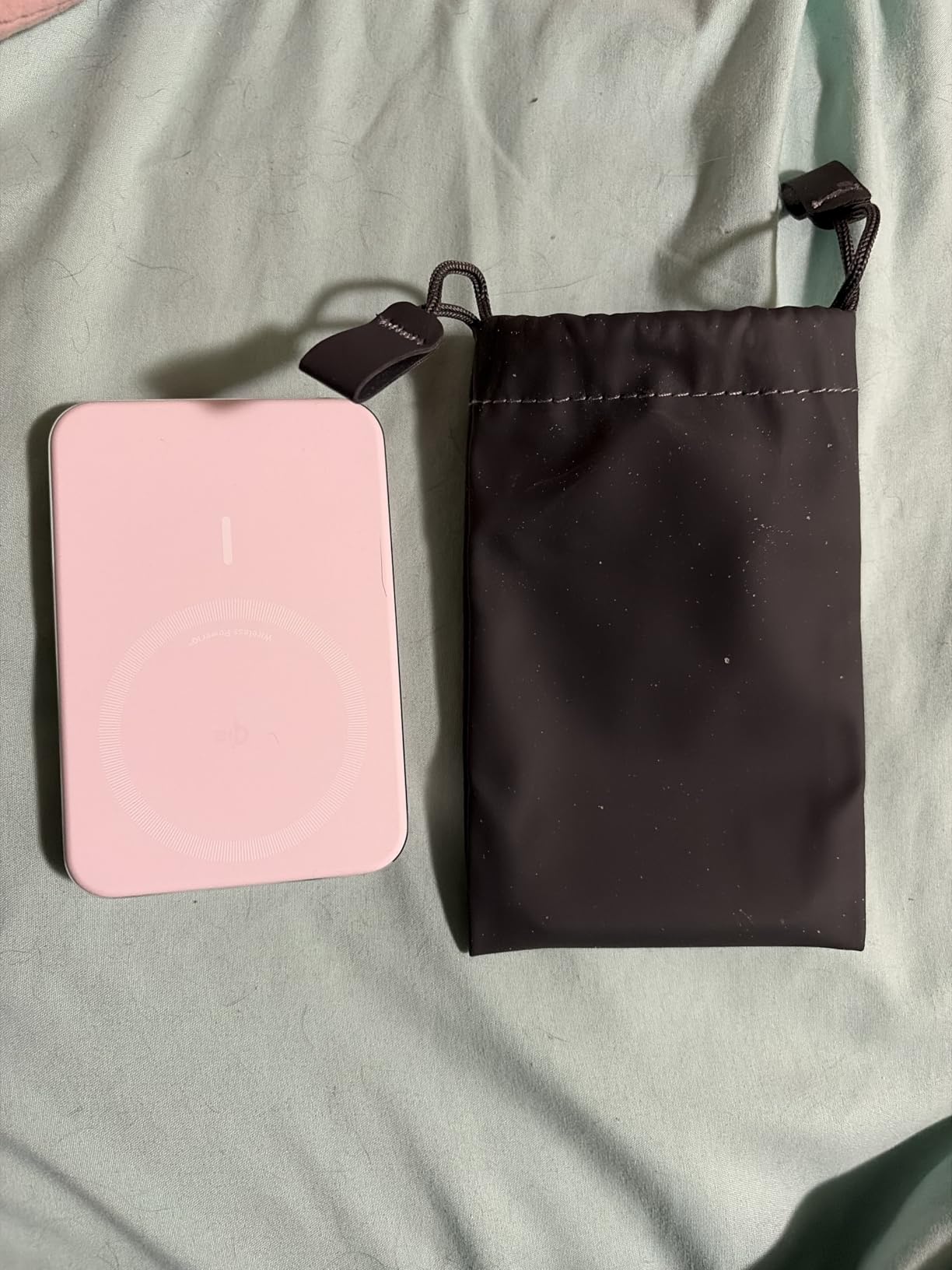 Anker MagGo Power Bank, Ultra-Slim 10,000mAh Magnetic Battery Pack, Qi2 Certified 15W Ultra-Fast MagSafe Compatible Portable Charger, Ergonomic Design, for iPhone17/16/15/14 Series Only customer photo 2