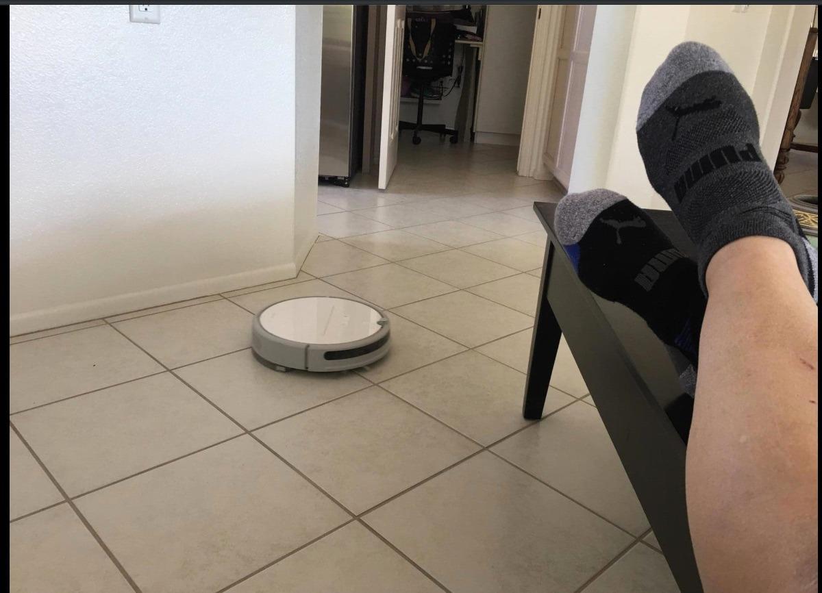 Saros Z70 Robot Vacuum and Mop, OmniGrip Arm, AI-Powered, 22,000Pa Suction, 3.14'' Ultra Slim, FlexiArm Riser Technology, AdaptiLift Chassis, Obstacle Avoidance, Auto Mop Washing & Drying customer photo 1