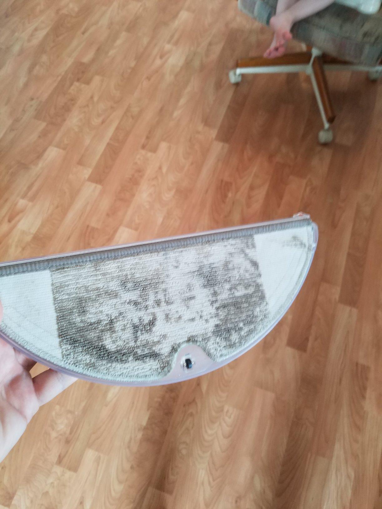 Q7 M5+ Robot Vacuum and Mop, Upgraded from Q5 Max+, Up to 7-9 Weeks Self-Empty, 10000Pa Suction, Dual Anti-Tangle System for Pet Hair & Carpet, PreciSense LiDAR Navigation, App Control, White customer photo 1