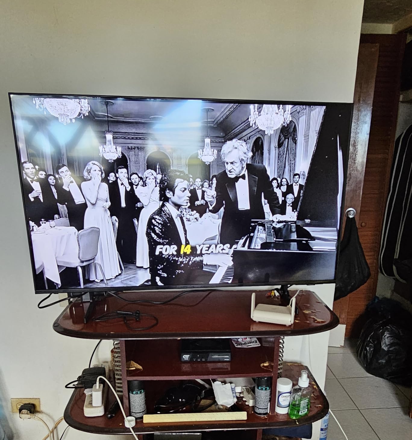 43-Inch Class QLED Q7F Series Samsung Vision AI Smart TV (2025 Model, 43Q7F) Quantum HDR, Object Tracking Sound Lite, Q4 AI Gen1 Processor, 4K upscaling, Gaming Hub, Alexa Built-in customer photo 1