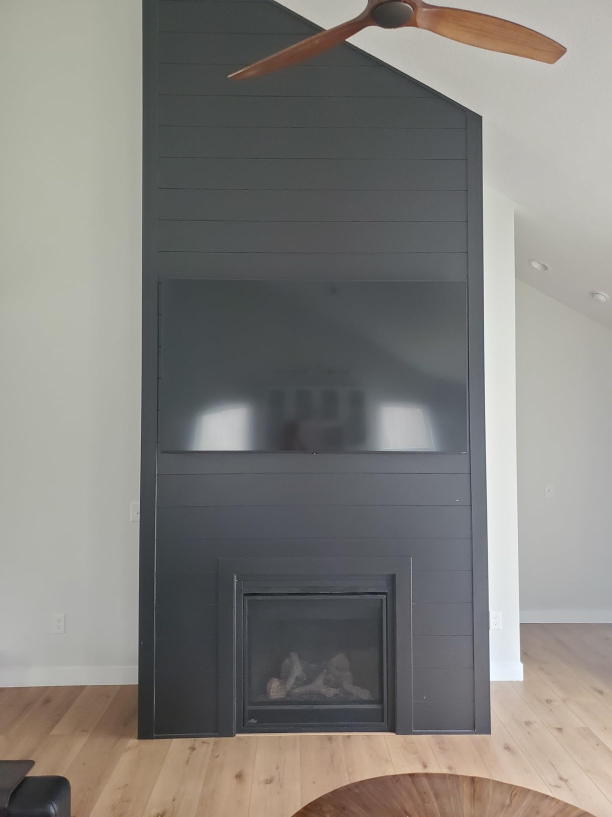 LG 65-Inch Class QNED evo AI QNED85A Series Mini LED 4K Smart TV w/AI Picture, AI Sound, HDR10, AI Super Upscaling 4K, Filmmaker Mode, Wow Orchestra, Alexa Built-in (65QNED85AUA, 2025) customer photo 1