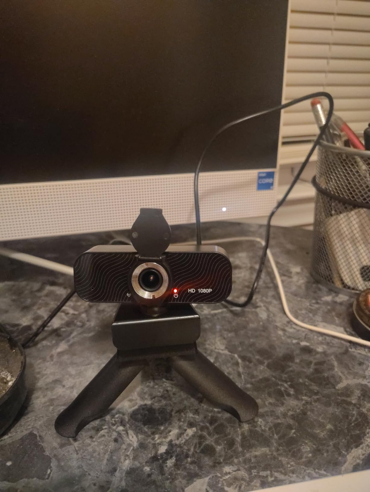 Gohero Full HD 1080P Video Webcam, Noise Cancellation, Privacy Cover, Wide-Angle Lens, Auto Light Correction, Plug & Play USB Webcam for Laptop, Desktop, PC, Mac, Zoom, Skype Pro Series customer photo 2