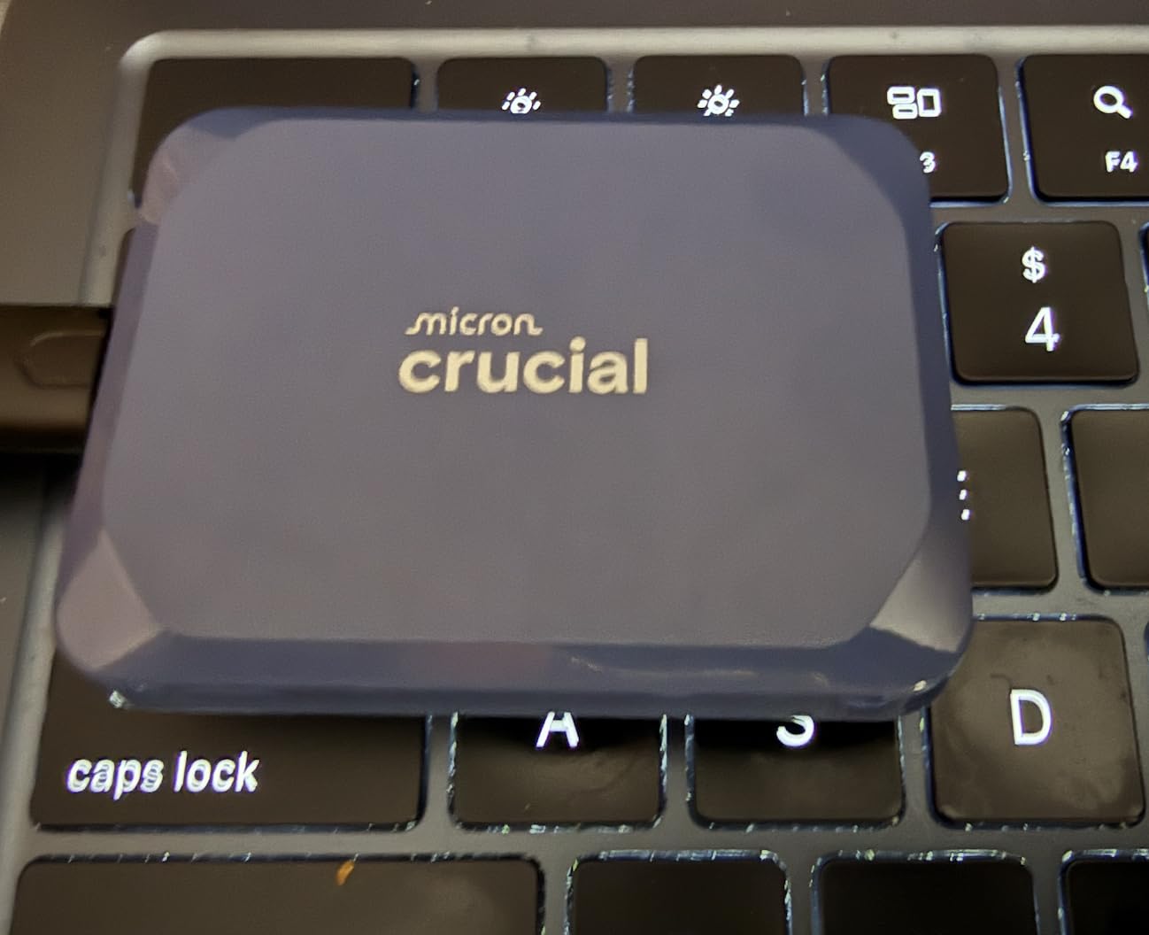 Crucial X10 4TB Portable SSD, Up to 2,100MB/s, USB 3.2 USB-C, External Solid State Drive customer photo 2