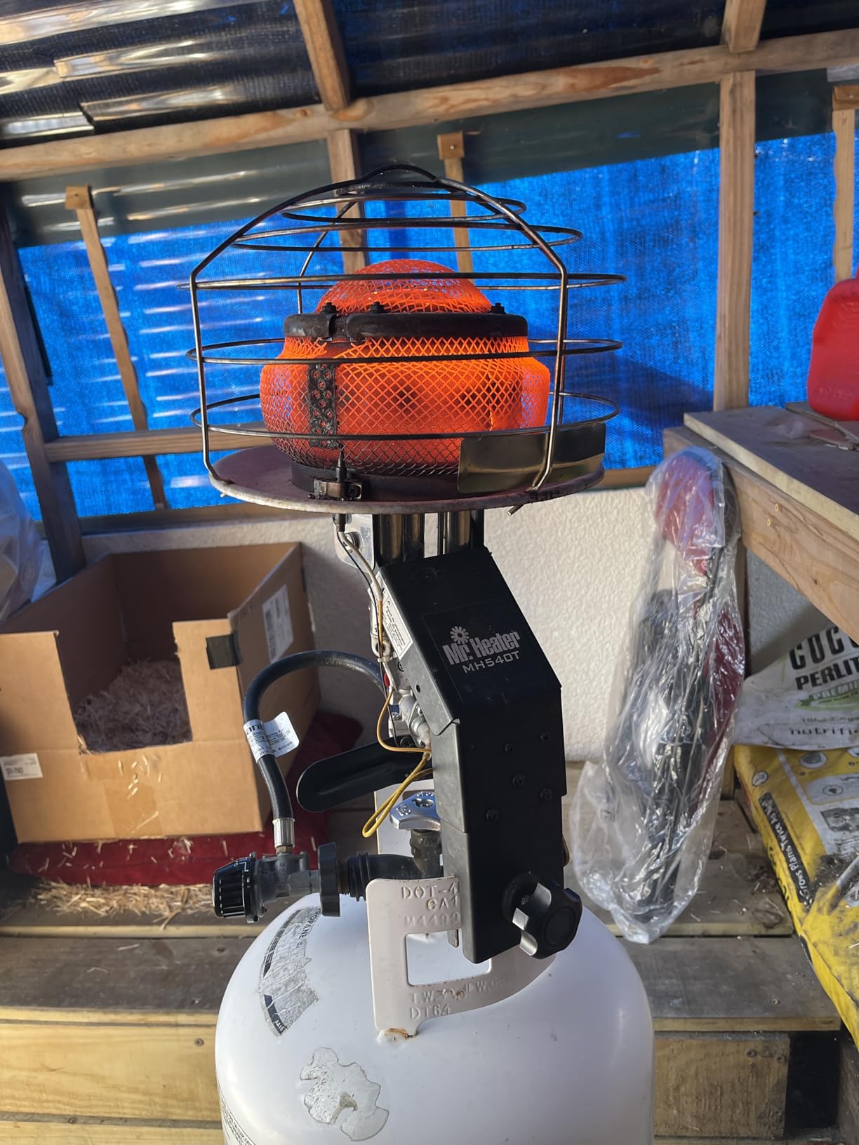 Mr. Heater 540-Degree 45,000 BTU Tank Top Radiant Propane Heater customer photo 1