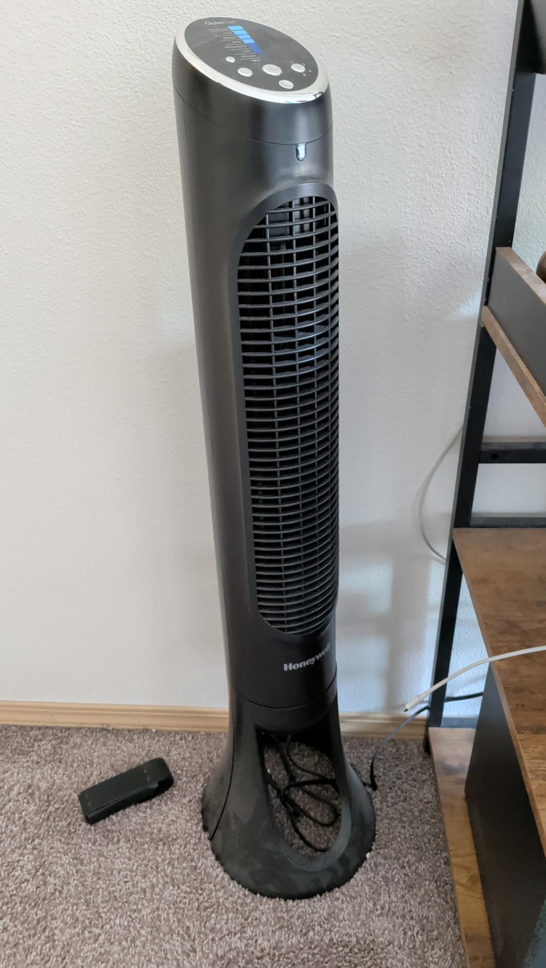 QuietSet Whole Room Tower Fan, Oscillating Tower Fan with Remote, Black, HYF290B customer photo 1