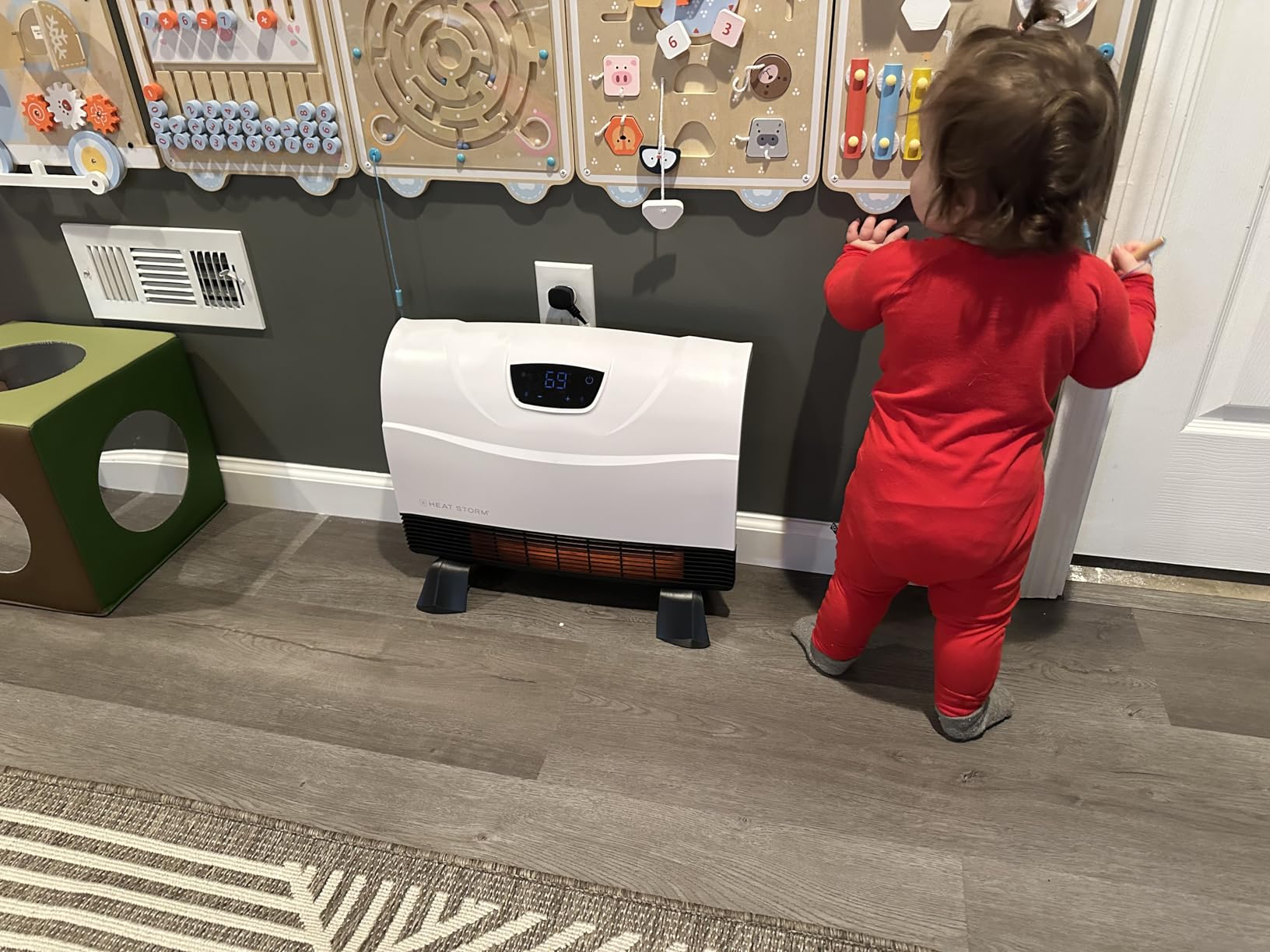 Heat Storm Phoenix Infrared Space Heater HS-1500-PHX with Attachable Feet and Remote customer photo 1