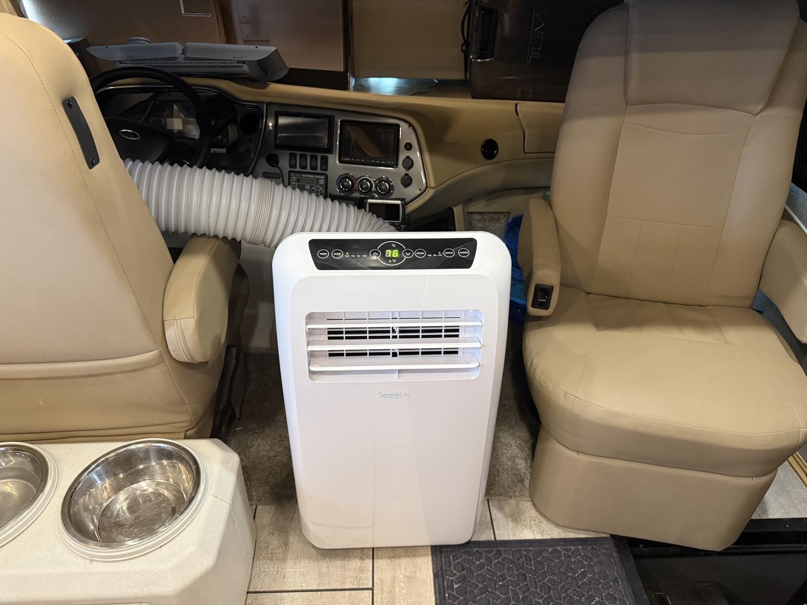 SereneLife Portable Air Conditioner with Heat & Built-in Dehumidifier 12,000 BTU, Portable Heater & AC for Rooms up to 550 Sq Ft - Remote Control & Window Mount Exhaust Kit Included customer photo 1