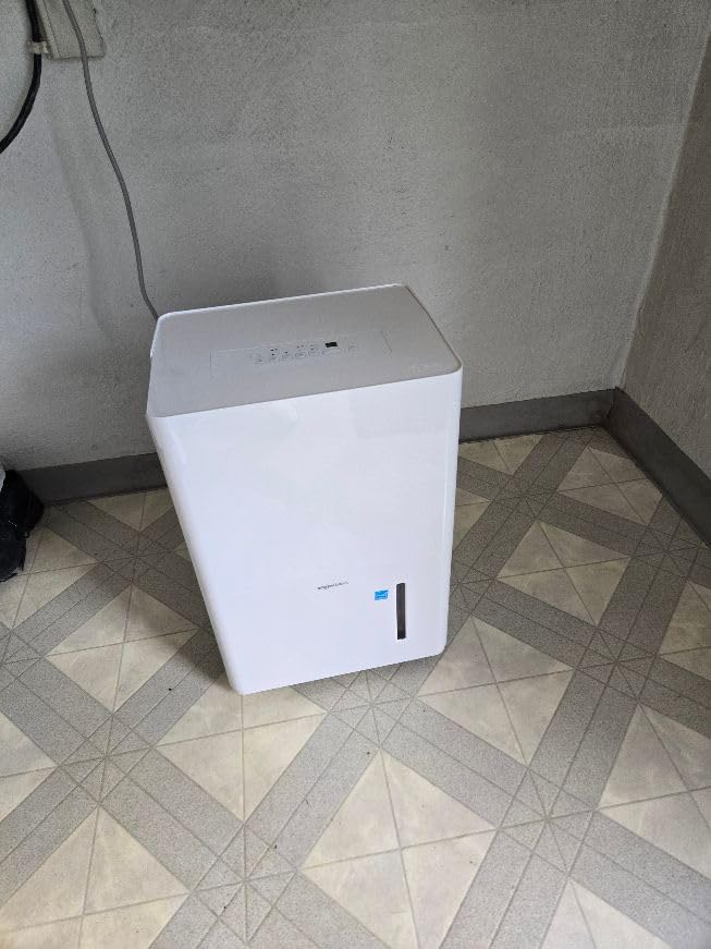 Amazon Basics 50-Pint Large Dehumidifier with Humidity Control, Timer, Auto-Defrost, Overflow Protection, Energy Star Certified, Washable Filter for Rooms up to 4000 SFT, White customer photo 2