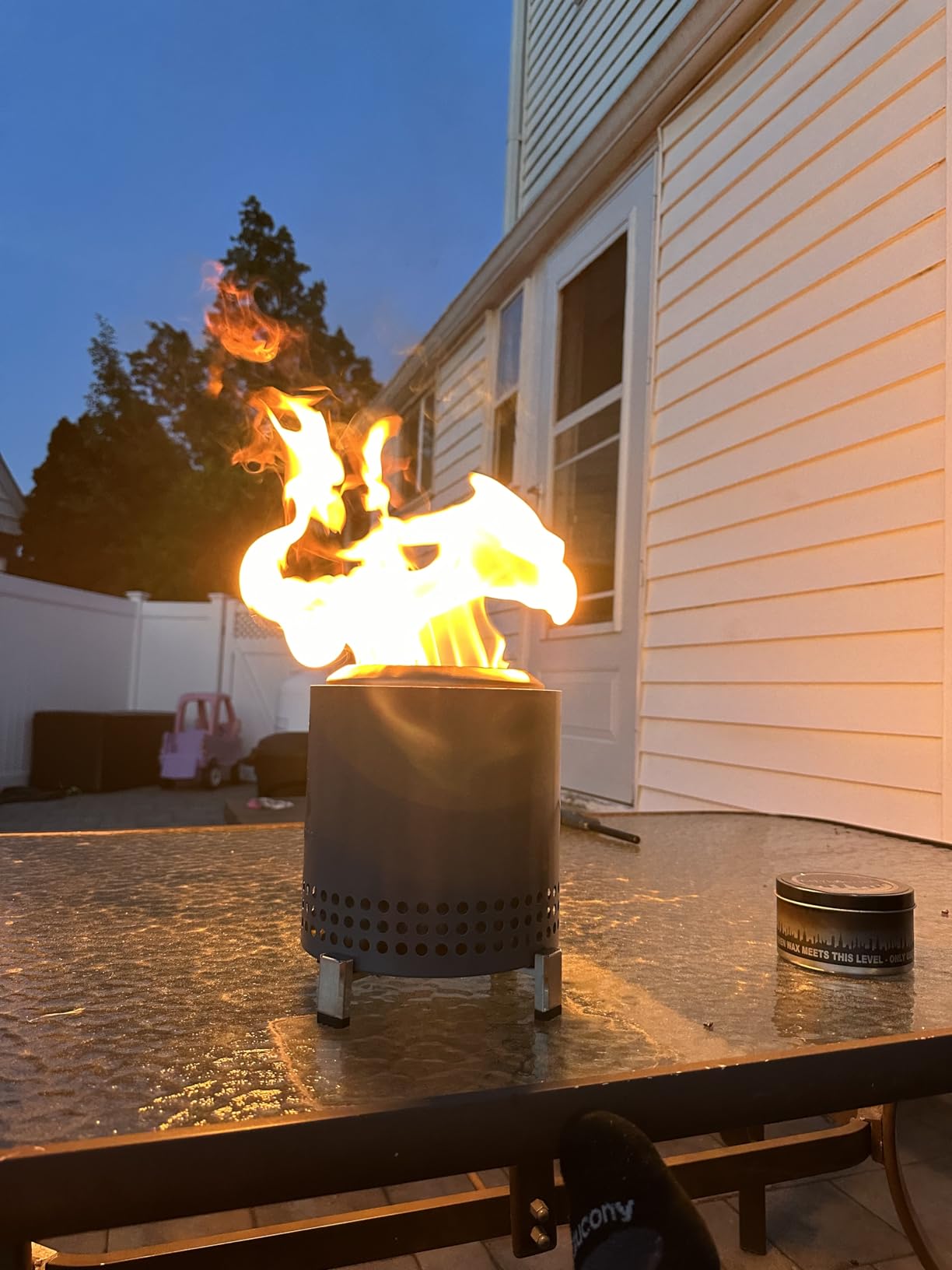 Tiki Fire Starter 10-Pack - Easy-to-Use Wood Pellet Fire Starters for Smokeless Outdoor Fire Pits & Indoor Fireplaces, Quick Lighting for Smokeless Fires, Ideal for Camping, Backyard, and Fireplaces customer photo 1