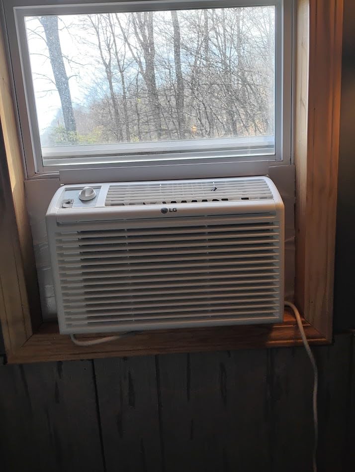 LG 5,000 BTU Window Air Conditioner for Small Rooms & Bedrooms, Cools 150 Sq. Ft., Quiet Operation, Easy Manual Controls, 115V, White - LW5016 customer photo 1