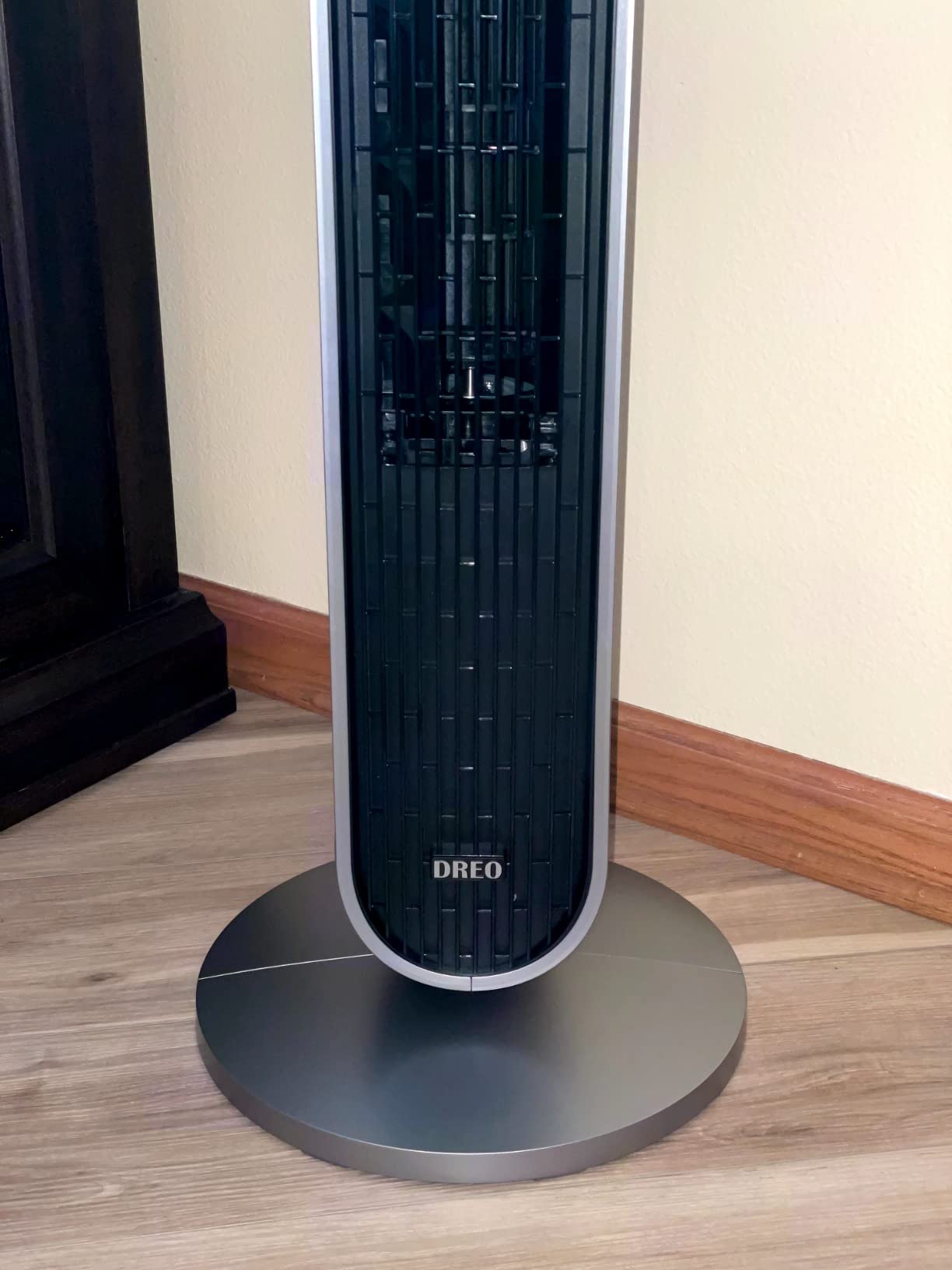 Tower Fan for Bedroom, 42 Inch 120° Oscillating Fan, 20dB Quiet DC Motor, 28ft/s Velocity Bladeless Standing Fan with 12 Speeds, 4 Modes, 12H Timer Cooling Fans for Home, Living Room customer photo 2