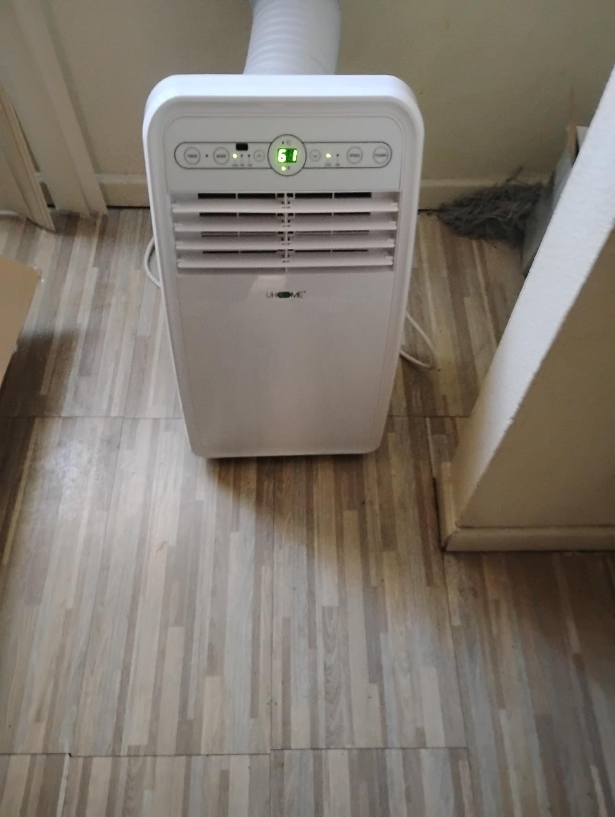 Uhome Portable Air Conditioner, 8000 BTU Compact AC Unit with Cooling, Dehumidifier, Fan, Remote Control and Window Mount Kit Included, White customer photo 2