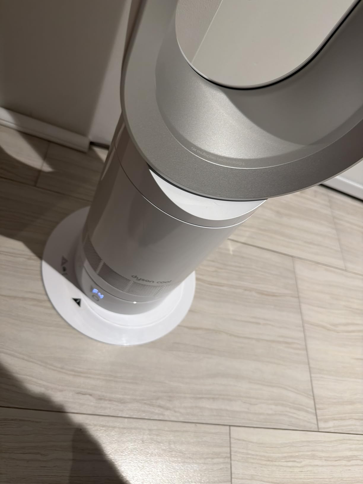 Cool Tower Fan AM07, White/Silver, Large customer photo 1