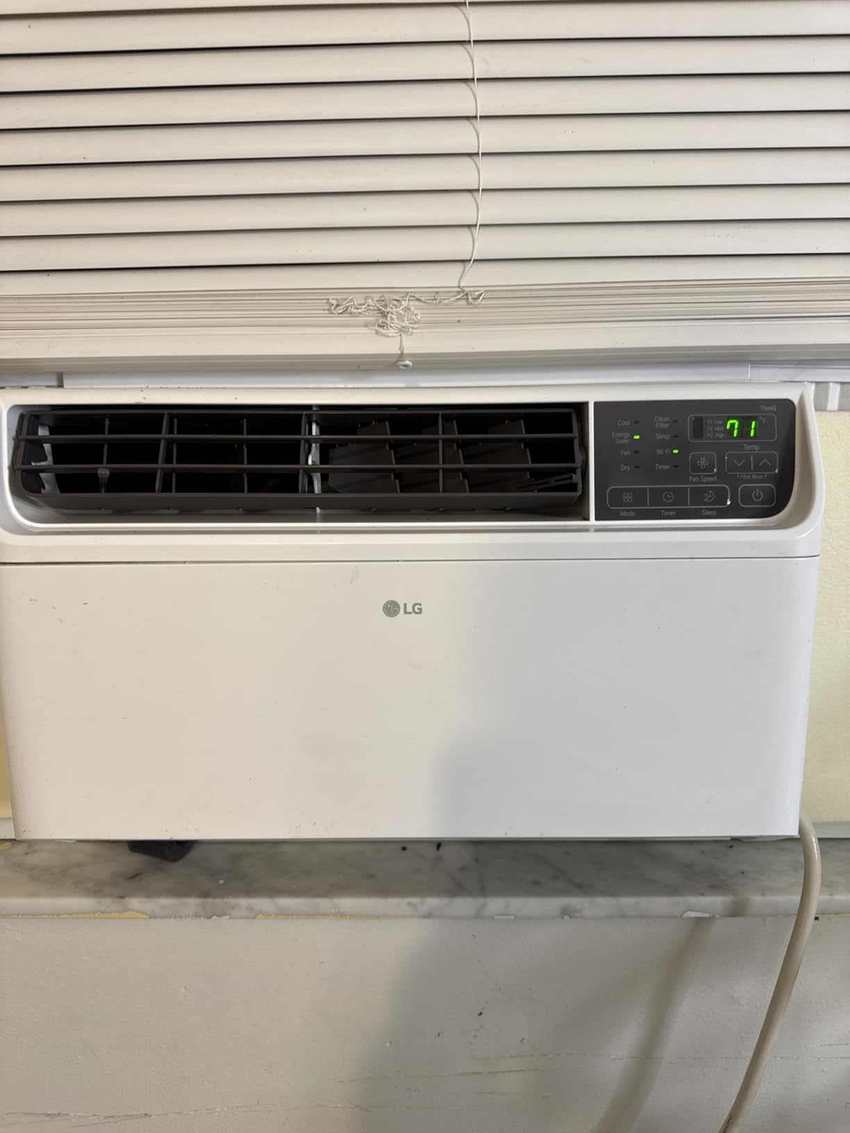 LG 6,000 BTU Window Air Conditioner Energy Saving Dual Inverter - Remote Control, WiFi, LG ThinQ, Alexa, Hey Google Enabled Washable Filter Ultra-Quiet Cools Small Room up to 250 Sq.Ft customer photo 1