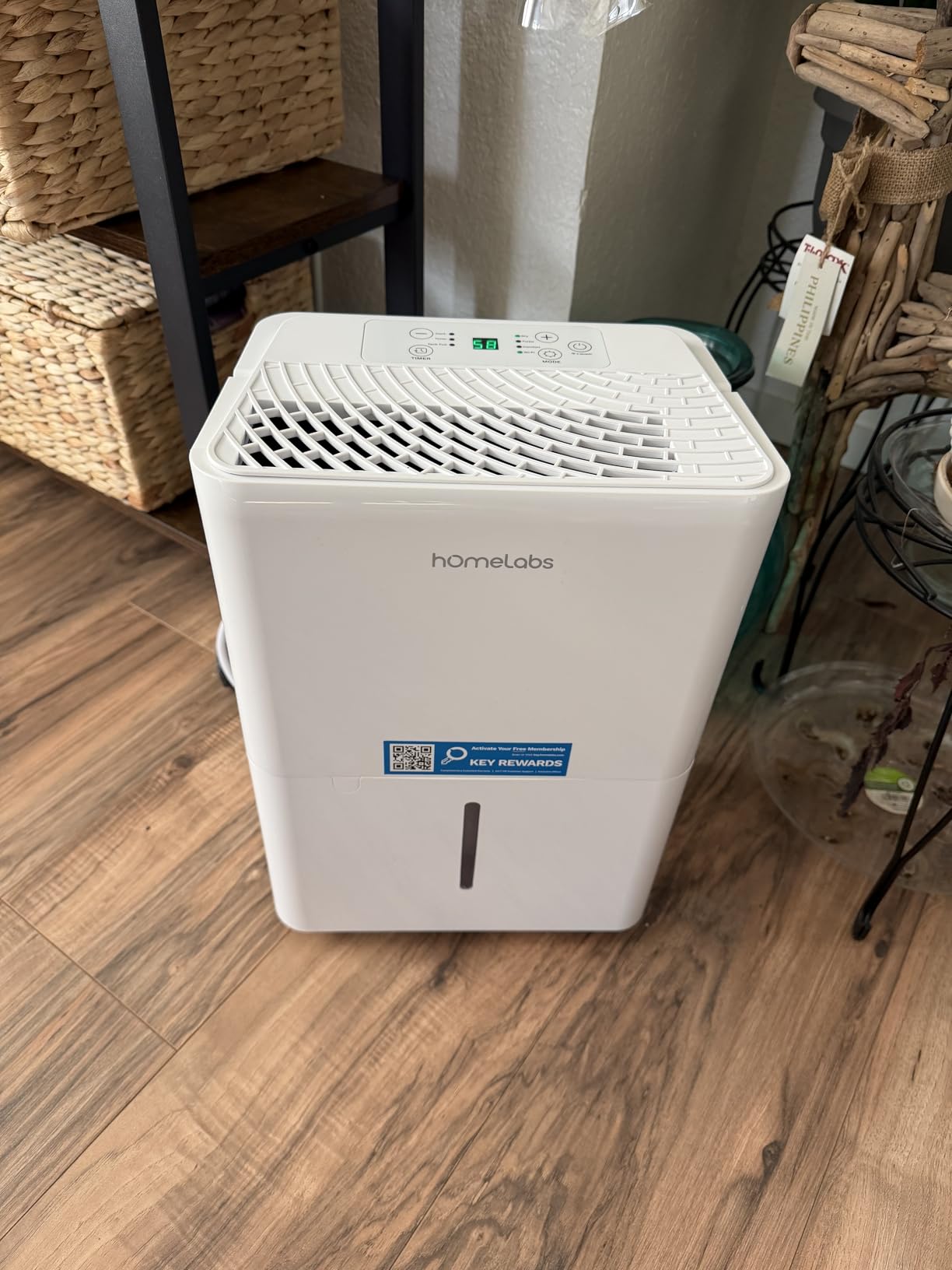hOmeLabs Dehumidifier for Home, Office, Basements with Powerful Moisture Removal, Humidity Control, Auto Shut-off, Quiet Operation - 7,500 Sq Ft Wi-Fi with Pump (50 Pint MAX 120 Pint at 95°F, 90% RH) customer photo 1