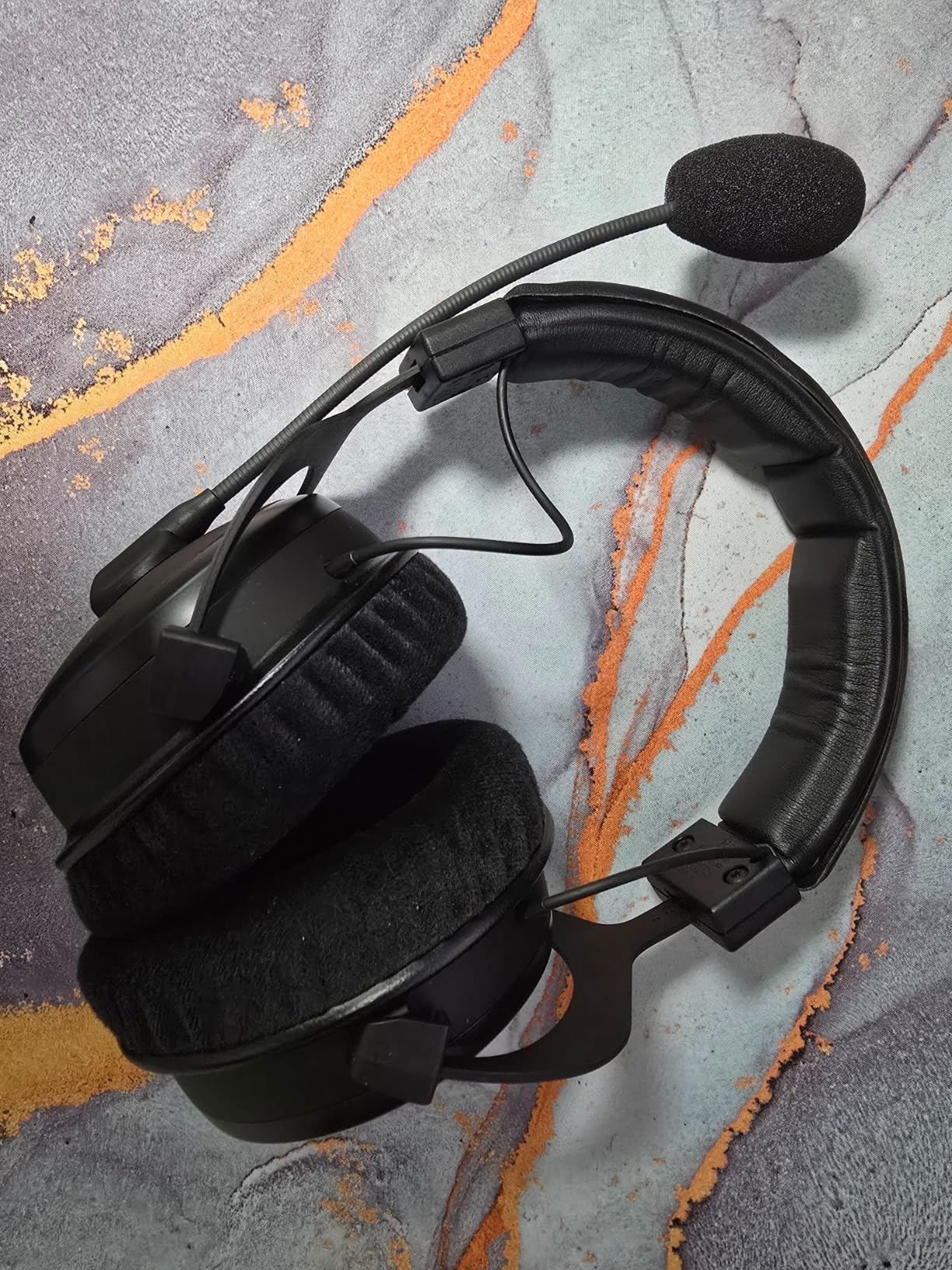 beyerdynamic MMX 330 Pro Open-Back Gaming Headset with Stellar.45 Driver and Condenser Microphone, Wired Gaming Headphone Suitable for PC, Gaming Console, PS, Switch. Handmade in Germany, Black customer photo 1