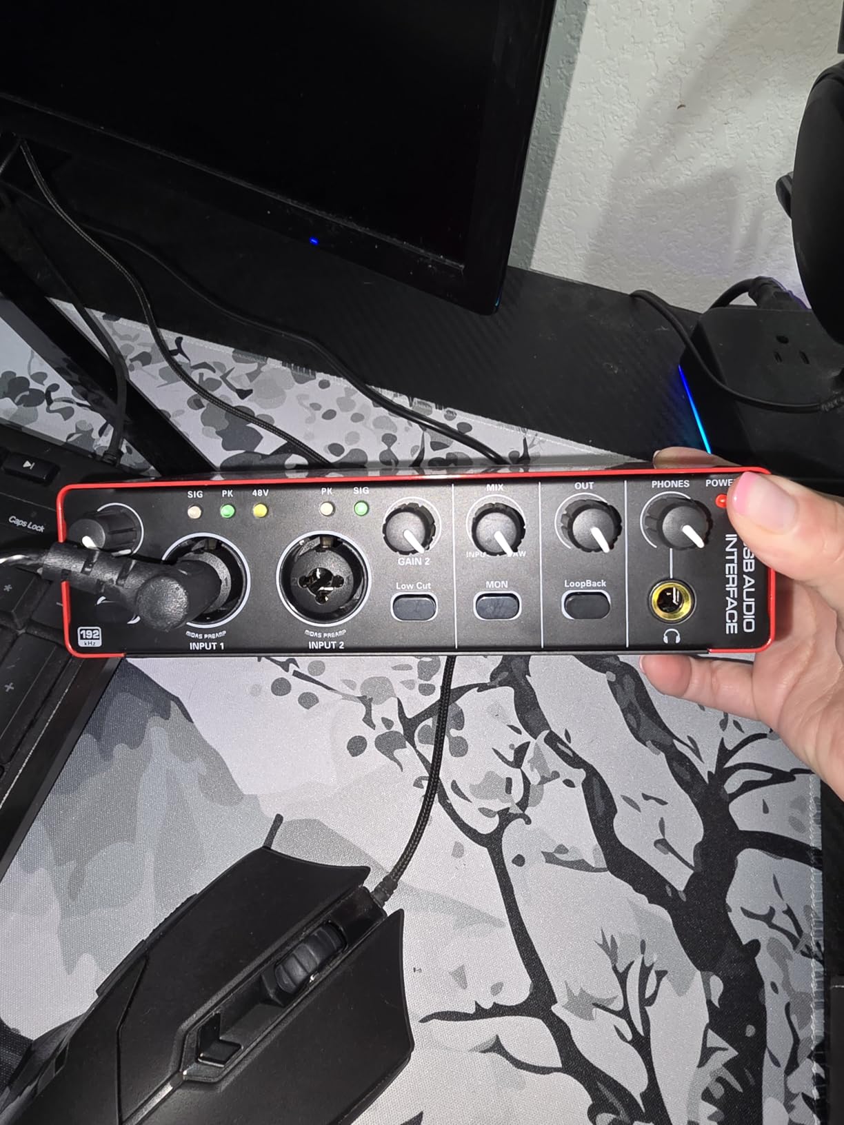 Kmise USB Audio Interface, Computer Recording Audio Interfaces with 48V Phantom Power for Recording, Studio Quality Sound, Compatible with Guitarists, Vocalists, Podcasters (USB 3.0 Type-A) customer photo 1
