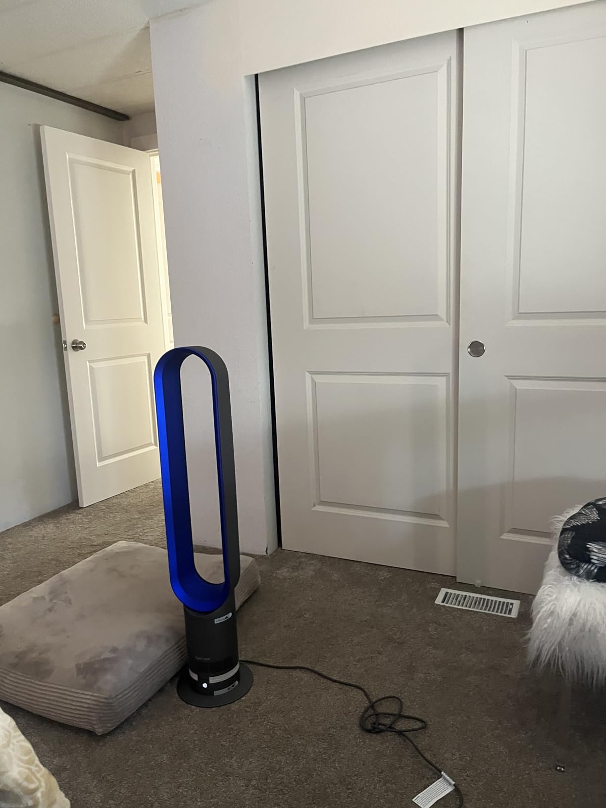 Dyson Cool AM07 Air Multiplier Bladeless Tower Fan customer photo 1