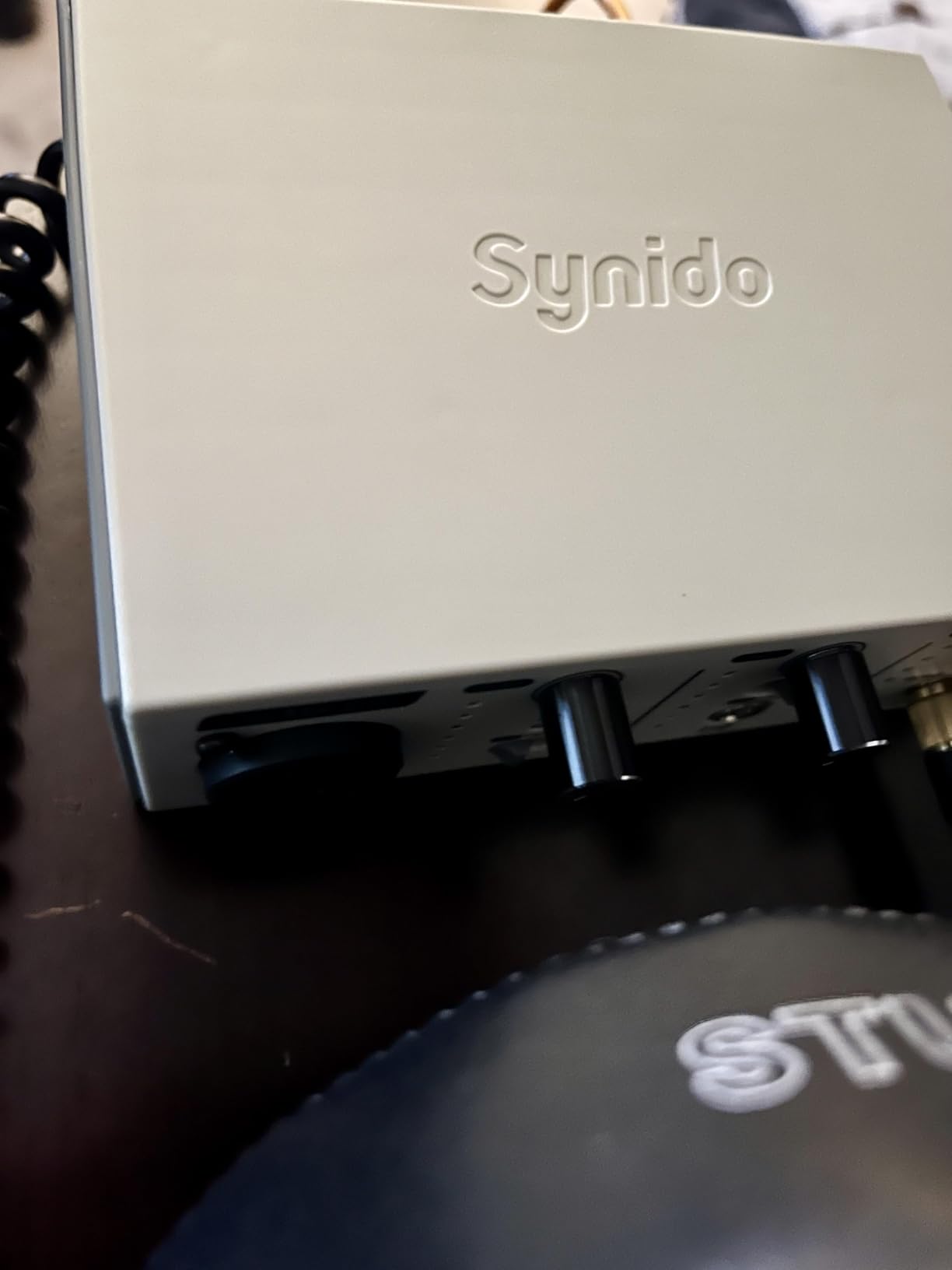 Synido USB C Audio Interface for Recording Music, Streaming, Podcasting with XLR, Line Input, 24bit/48kHz, 48V Phantom Power, 2-channel, Silver customer photo 1